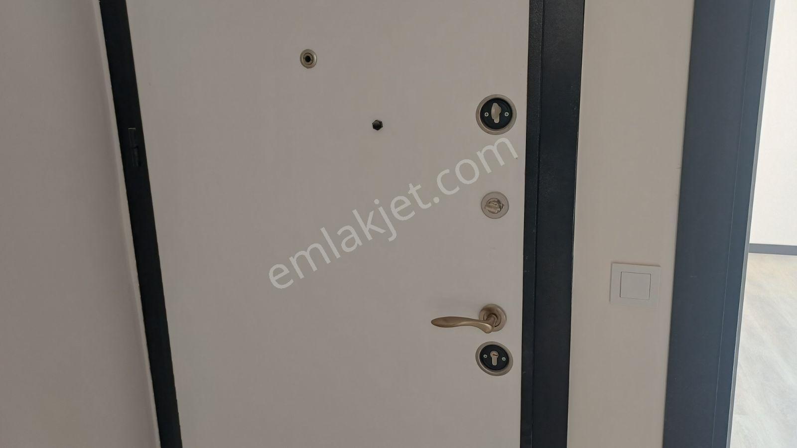 Yıldırım Beyazıt Mahallesinde Merkezi Konumda Kiralık 1+1 Daire - Görsel 17