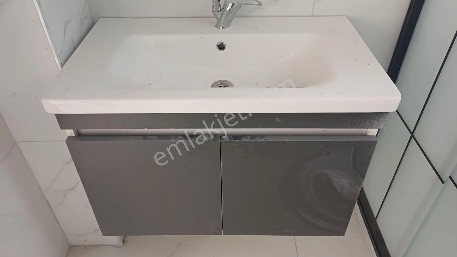 Yıldırım Beyazıt Mahallesinde Merkezi Konumda Kiralık 1+1 Daire - Görsel 23