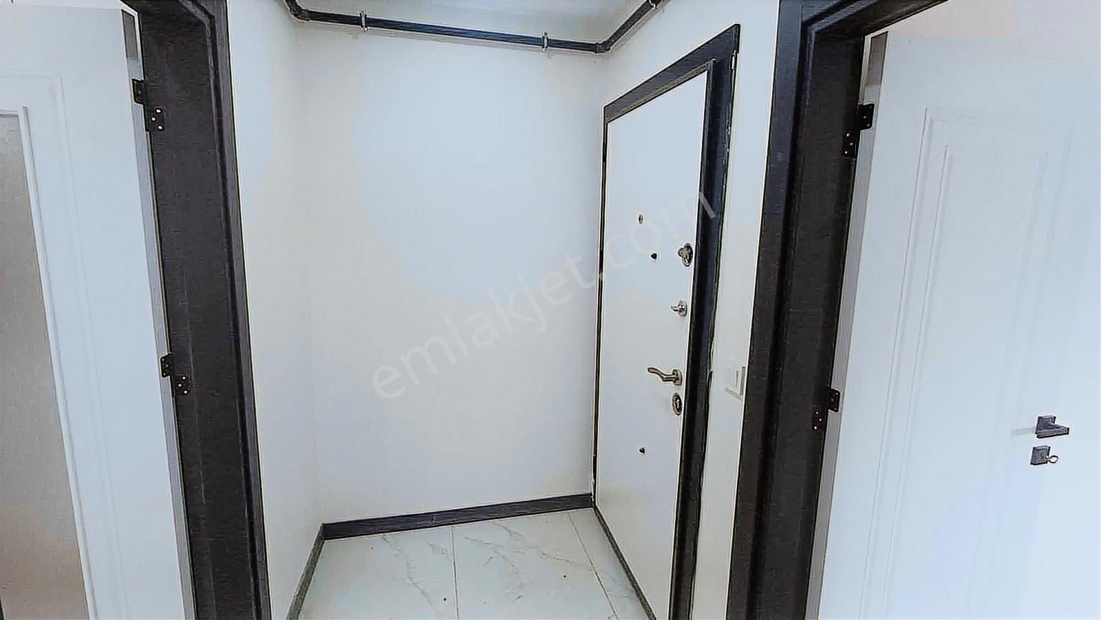 Yıldırım Beyazıt Mahallesinde Merkezi Konumda Kiralık 1+1 Daire - Görsel 14