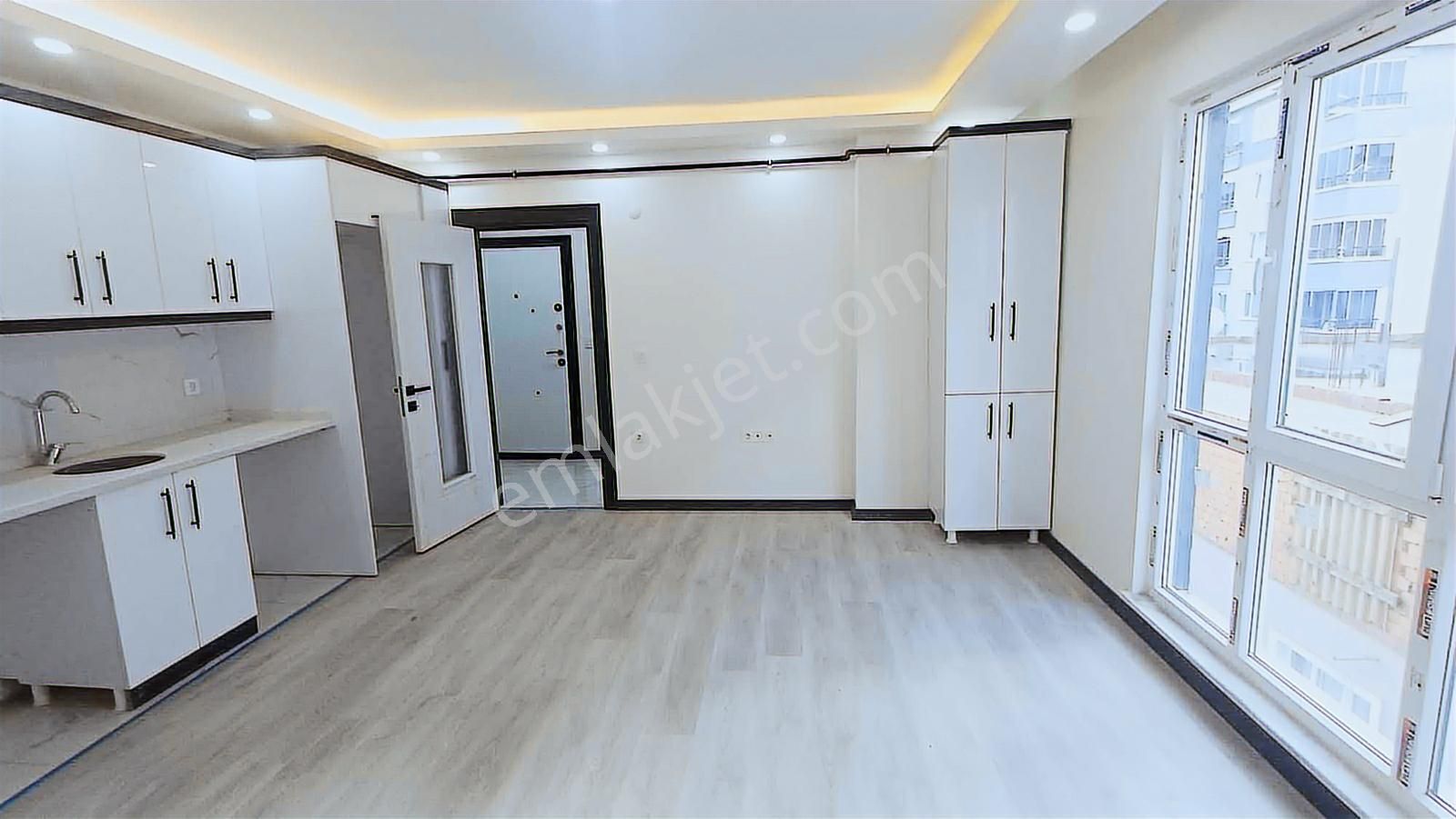 Yıldırım Beyazıt Mahallesinde Merkezi Konumda Kiralık 1+1 Daire - Görsel 12