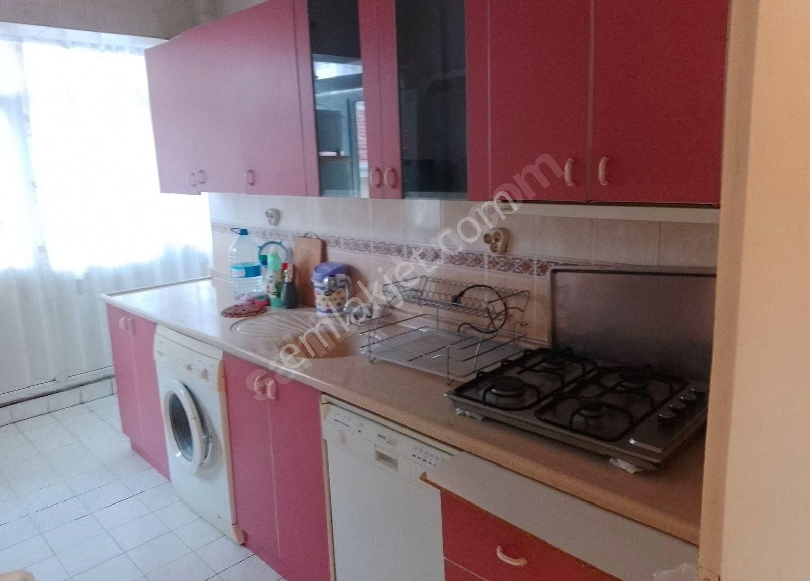 Metro Yakını Eşyalı Kiralık Daire Üst Kat Ön Cephe Güneş İçinde Eksiksiz - Görsel 5