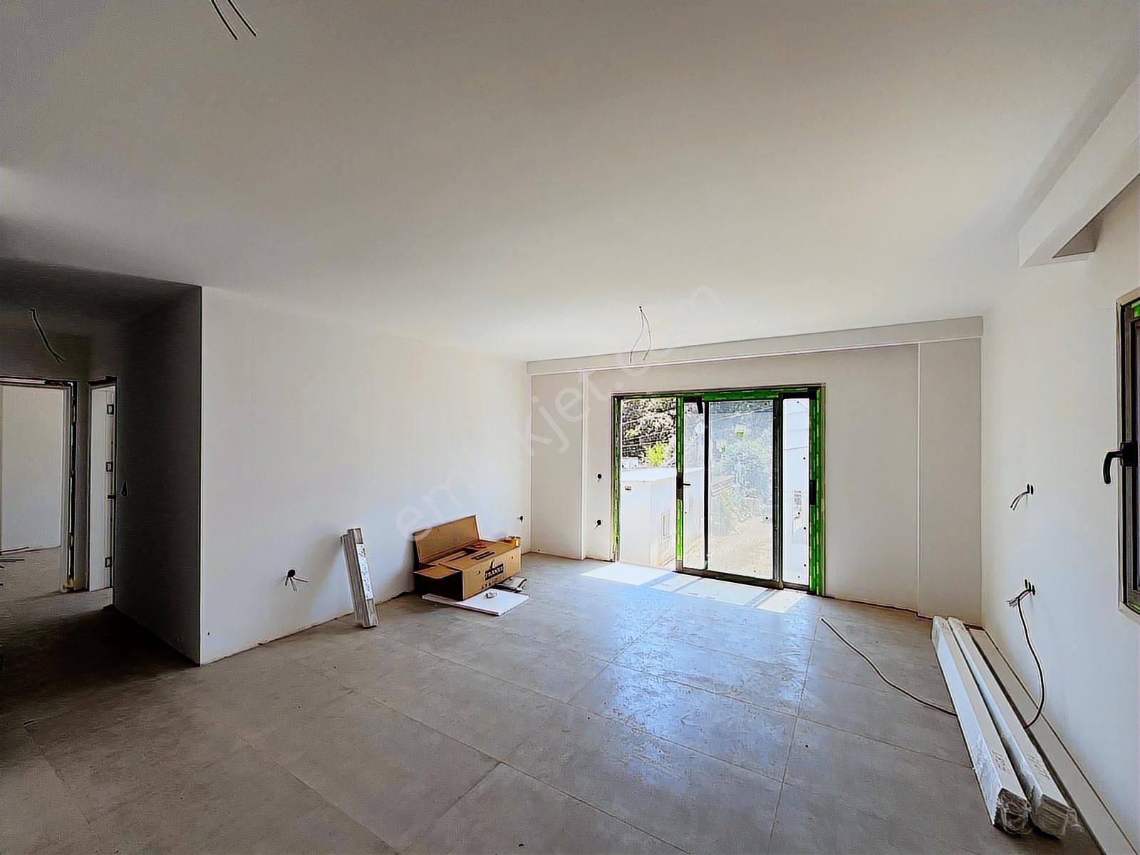 Bodrum Yalıçiftlik'te Satılık 2 + 1 Üst Kat & Bahçe Katları - Görsel 11