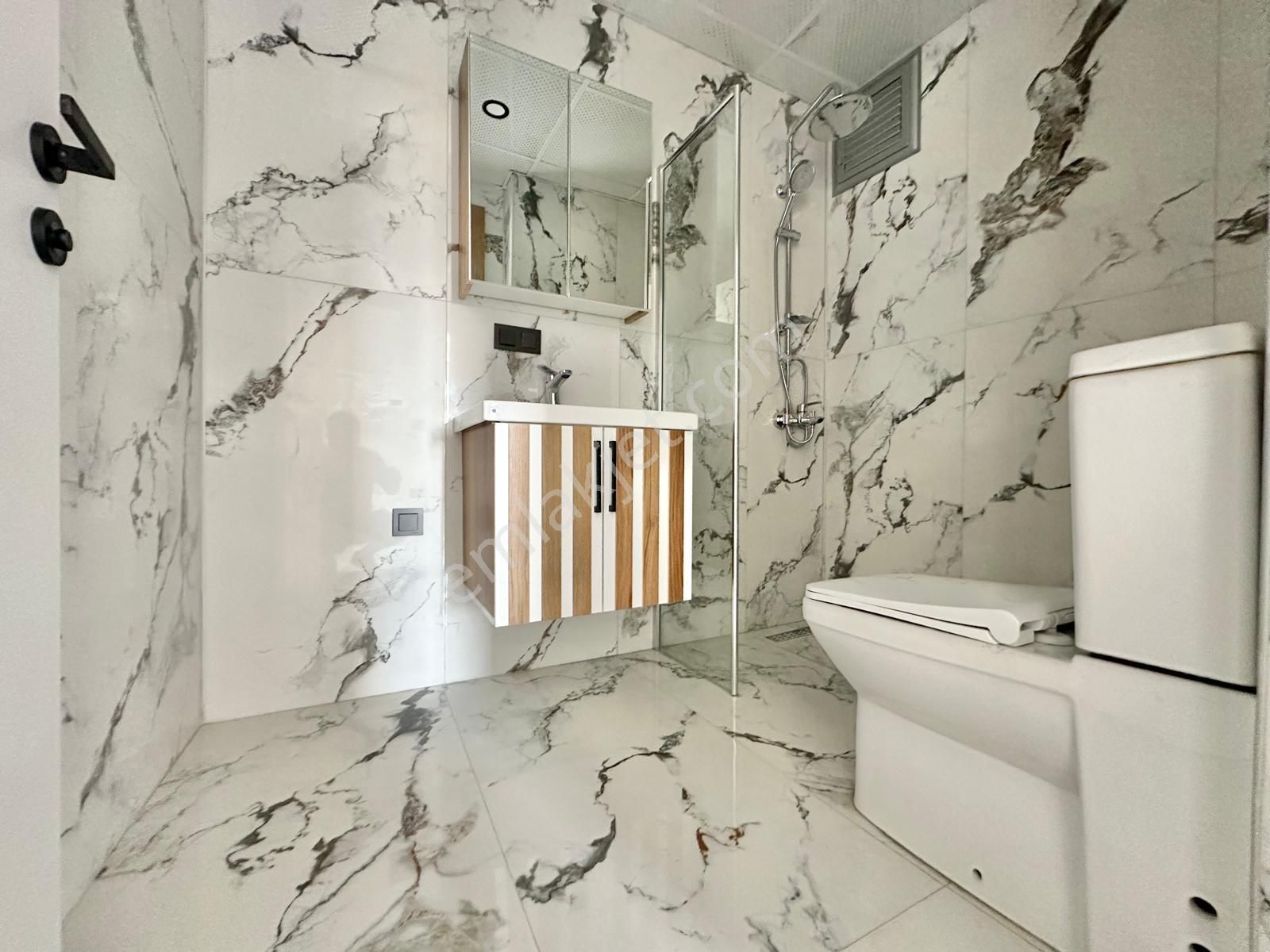 ꧁ay Emlak'tan꧂burhaniye Bahçelievler Örende Yerden Isıtmalı Devasaa Balkonlu Satılık 2+1 Daire - Görsel 23