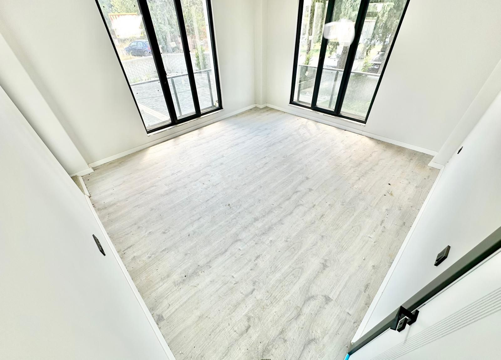 ꧁ay Emlak'tan꧂burhaniye Bahçelievler Örende Yerden Isıtmalı Devasaa Balkonlu Satılık 2+1 Daire - Görsel 11