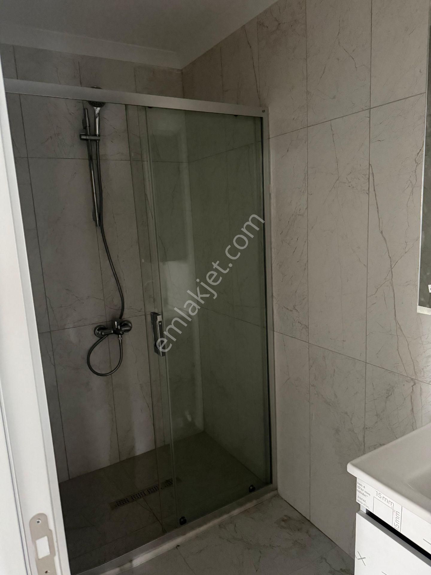 Para'dan Ebeveyn Banyolu Ara Katta Sıfır Ferah 2+1 Lüks Daire - Görsel 13