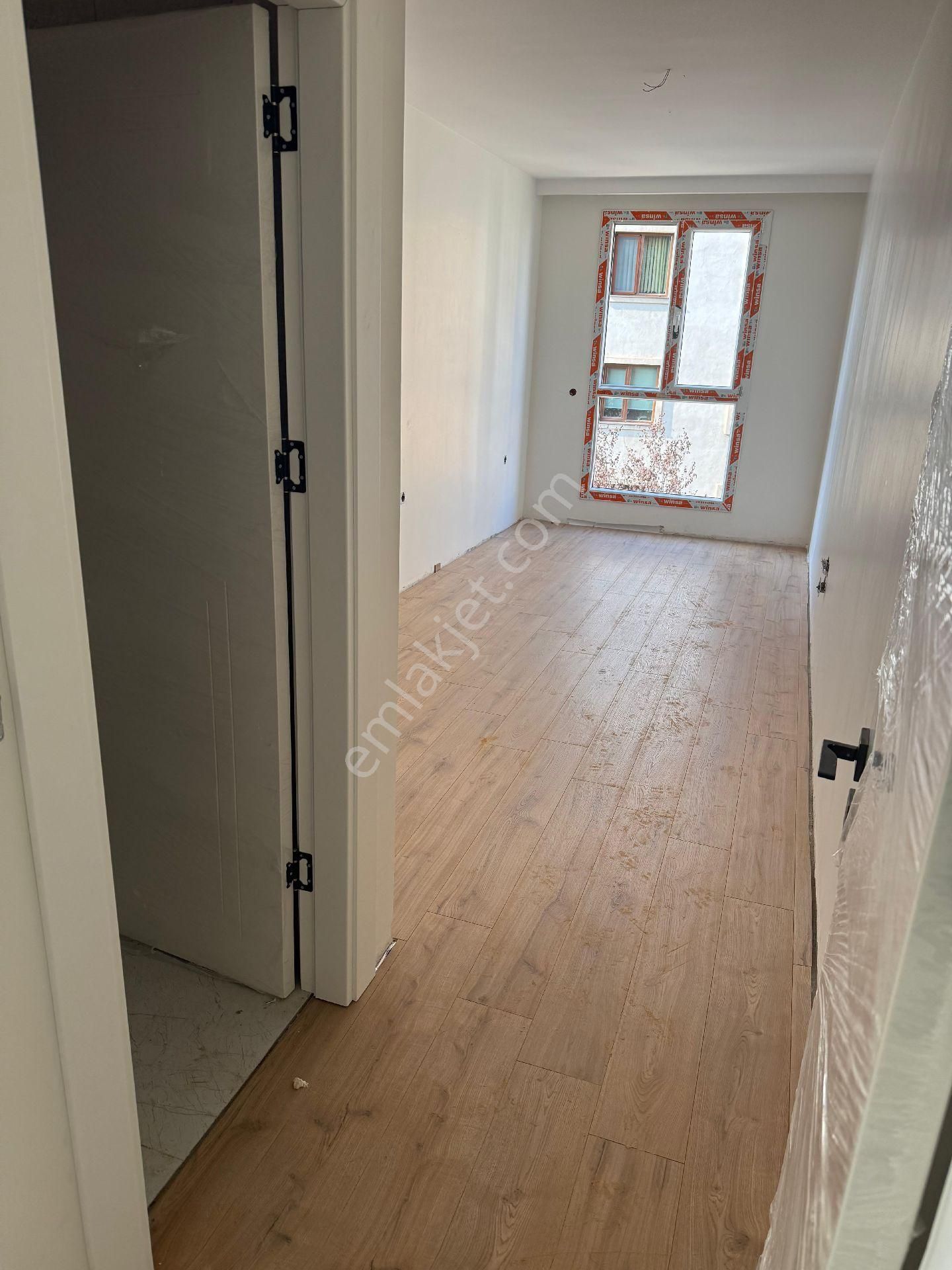 Para'dan Ebeveyn Banyolu Ara Katta Sıfır Ferah 2+1 Lüks Daire - Görsel 3