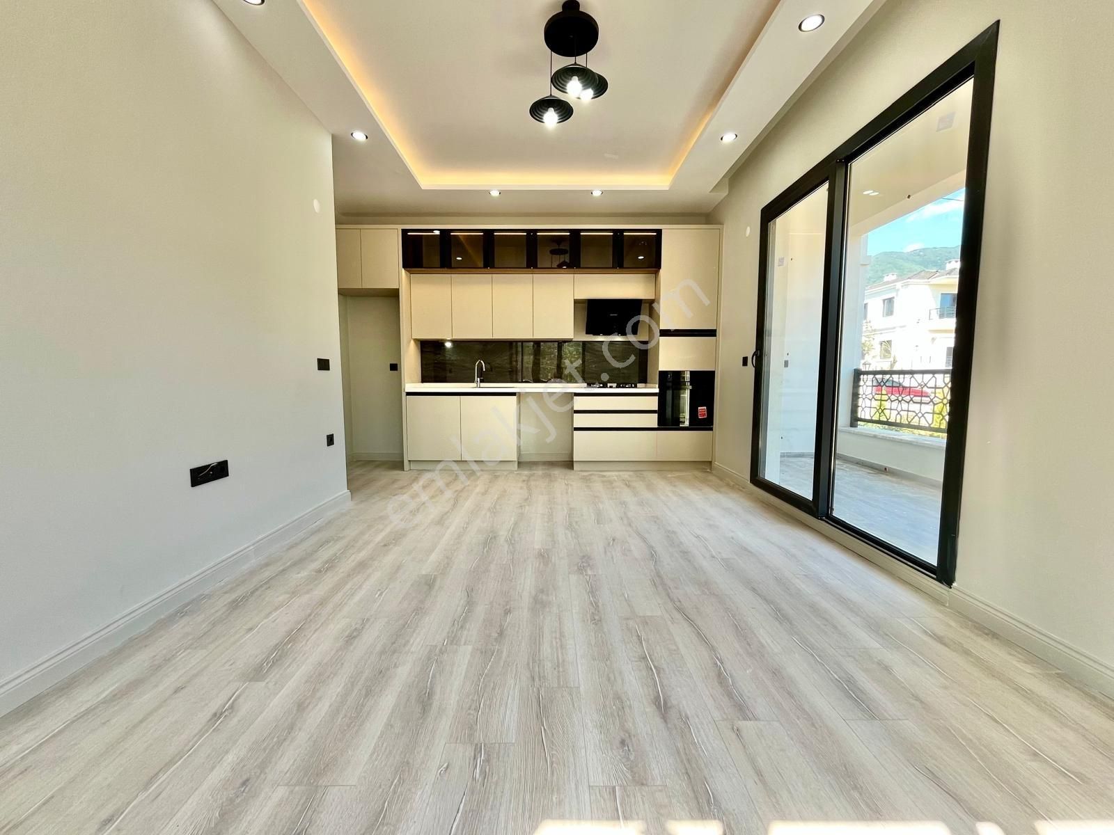 Gümüşden Gürede Modern Tasarımlı Müstakil Bahçeli Lüks 2+1 Daire - Görsel 26