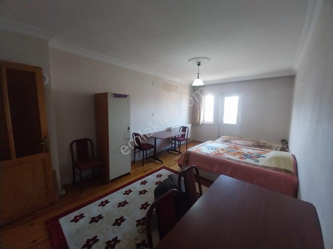 Ender Uysal Gayrimenkul Yunusemre Mahallesin De 3+1 Kiralık Eşyalı Daire. - Görsel 18