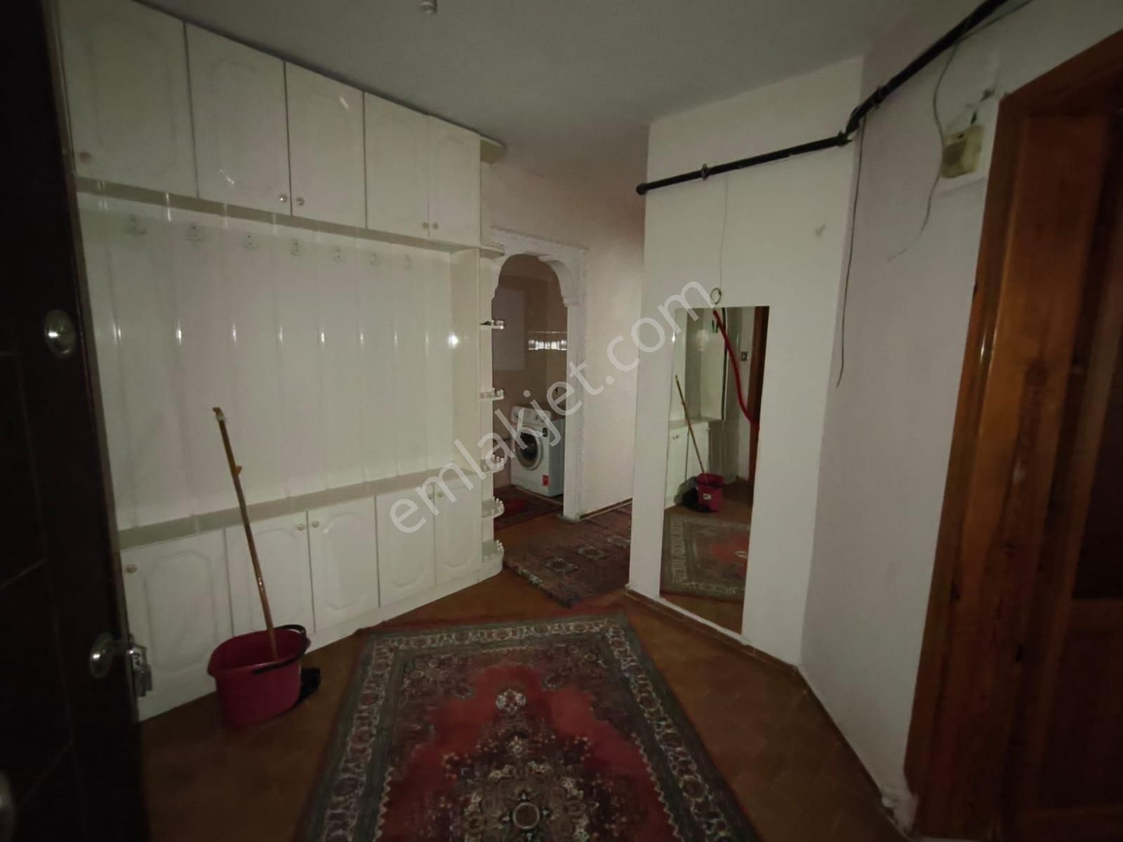 Ender Uysal Gayrimenkul Yunusemre Mahallesin De 3+1 Kiralık Eşyalı Daire. - Görsel 19