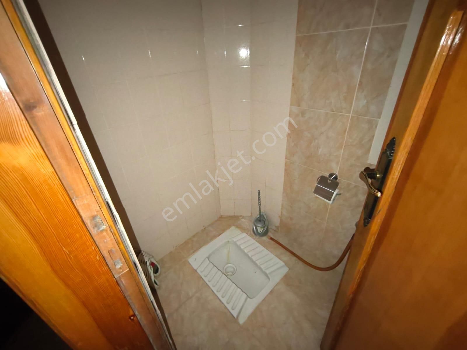 Ender Uysal Gayrimenkul Yunusemre Mahallesin De 3+1 Kiralık Eşyalı Daire. - Görsel 21