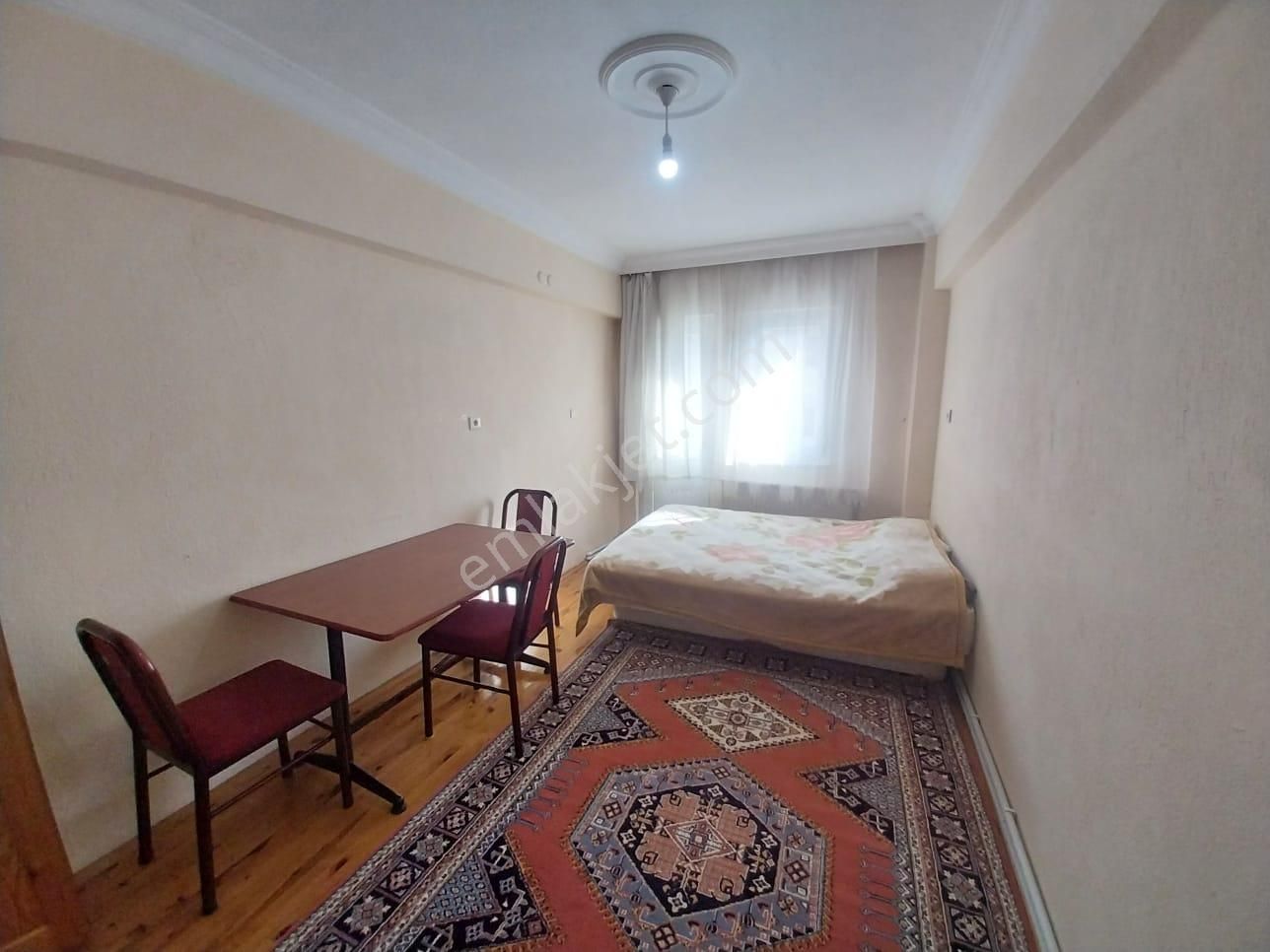 Ender Uysal Gayrimenkul Yunusemre Mahallesin De 3+1 Kiralık Eşyalı Daire. - Görsel 5