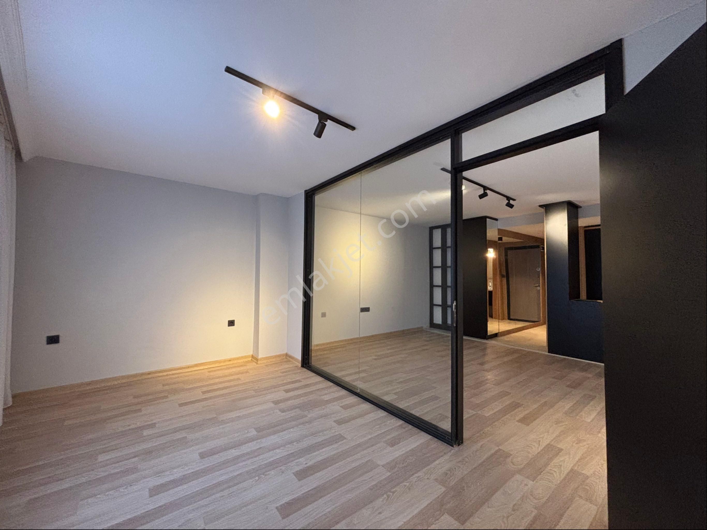 Alsancak Kültür Mahallesinde Otoparklı 1+1 Masrafsız Satılık Daire! - Görsel 6