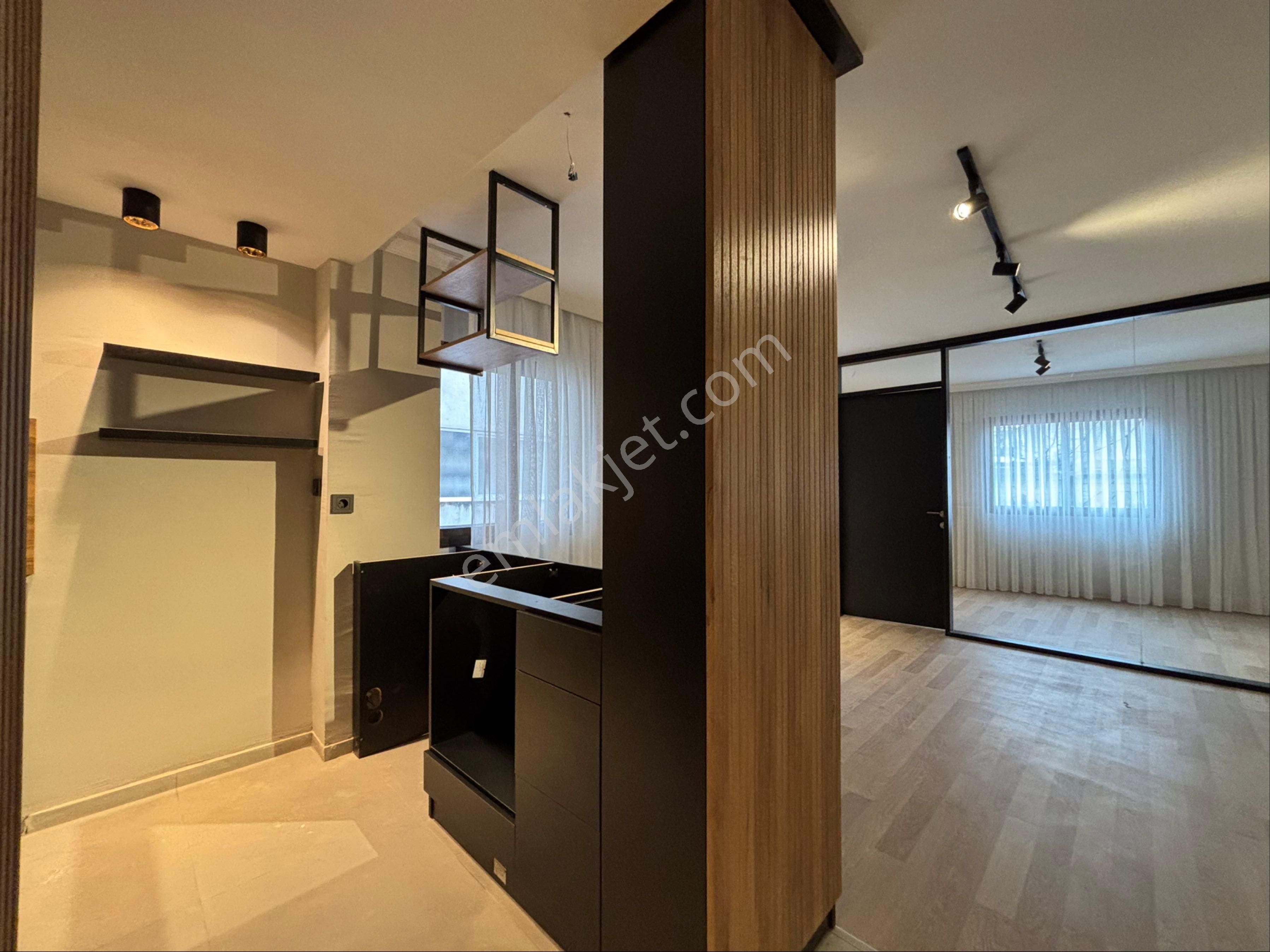 Alsancak Kültür Mahallesinde Otoparklı 1+1 Masrafsız Satılık Daire! - Görsel 19