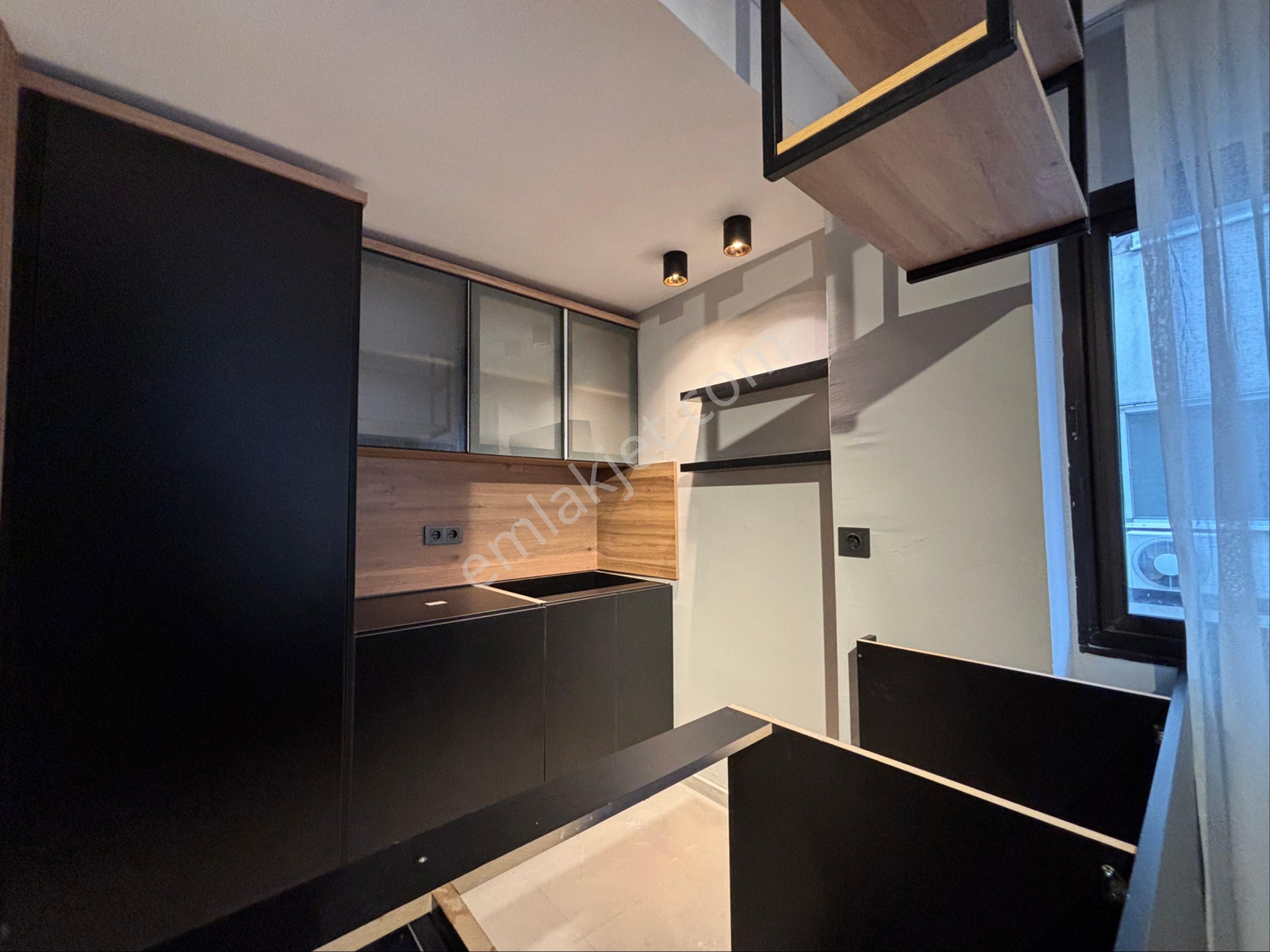 Alsancak Kültür Mahallesinde Otoparklı 1+1 Masrafsız Satılık Daire! - Görsel 13