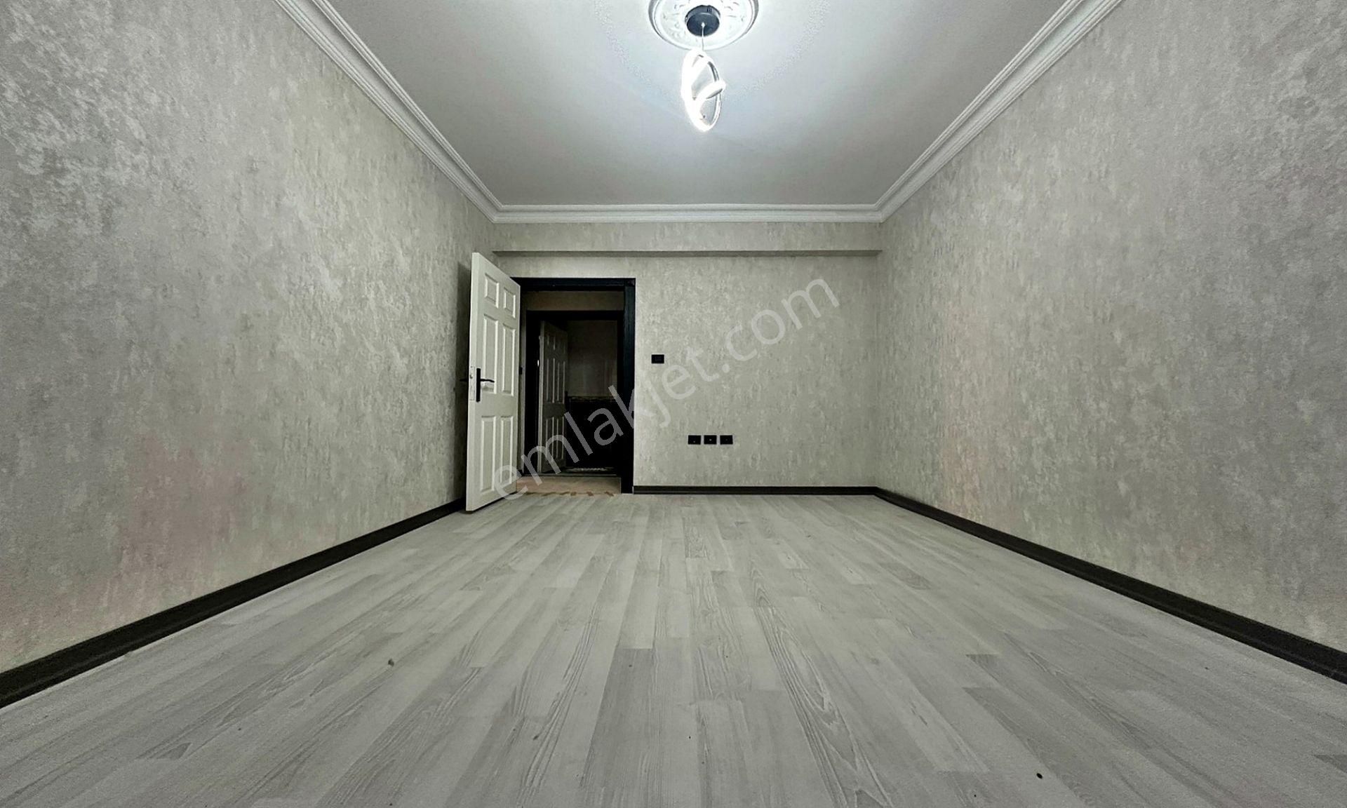 Atapark'ta Caddeye Yakın Yapılı Masrafsız 3+1 115 M2 Daire ! - Görsel 7