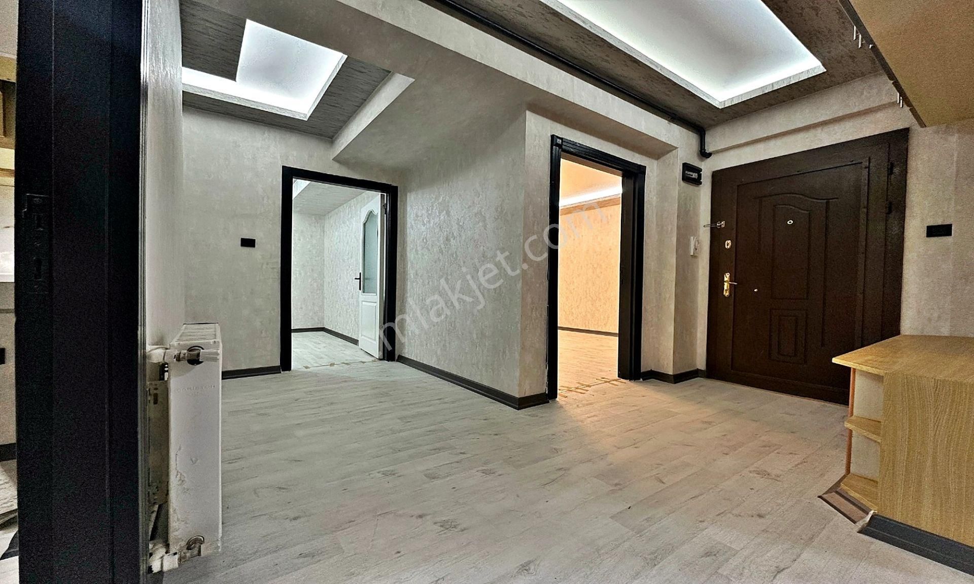 Atapark'ta Caddeye Yakın Yapılı Masrafsız 3+1 115 M2 Daire ! - Görsel 12