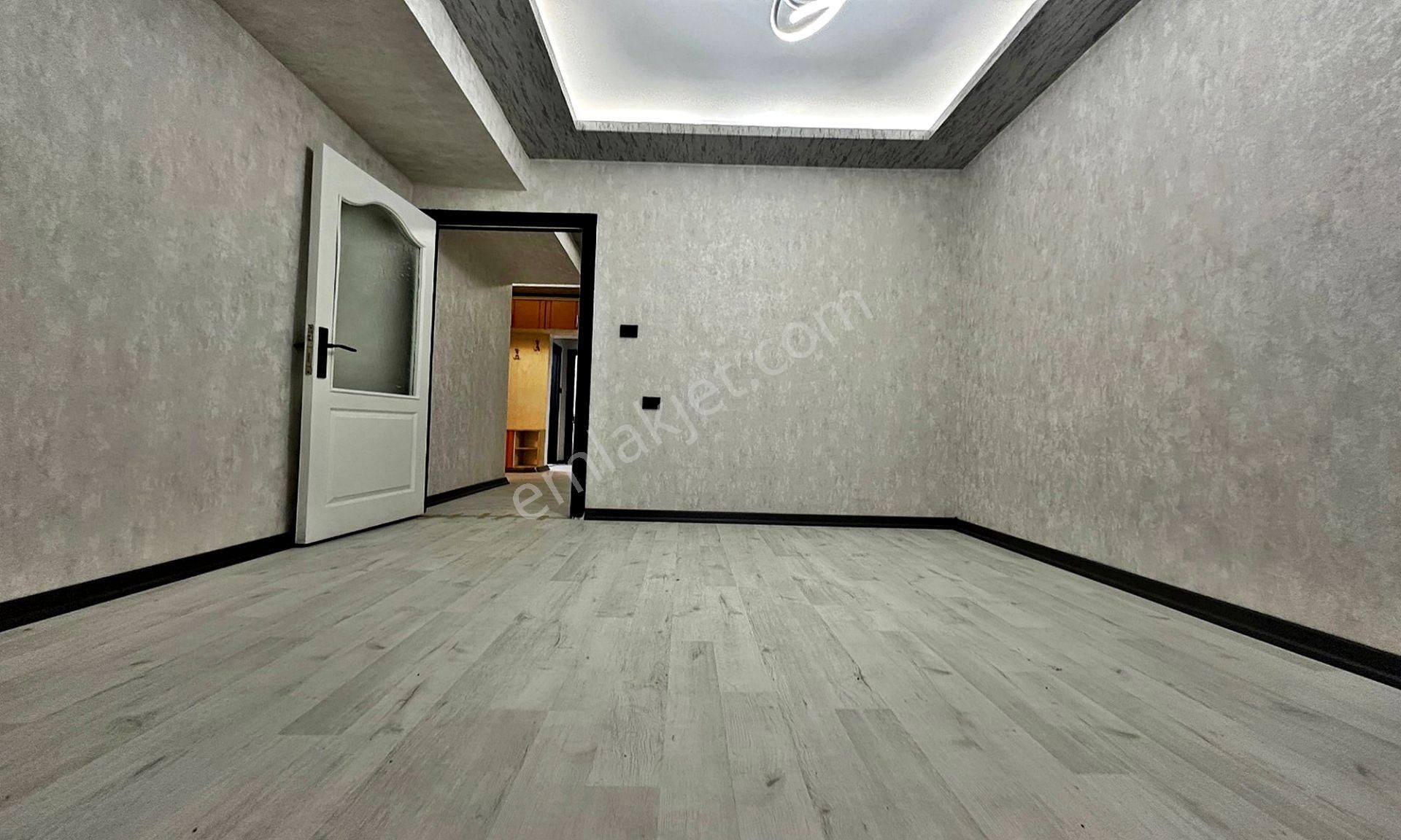 Atapark'ta Caddeye Yakın Yapılı Masrafsız 3+1 115 M2 Daire ! - Görsel 18