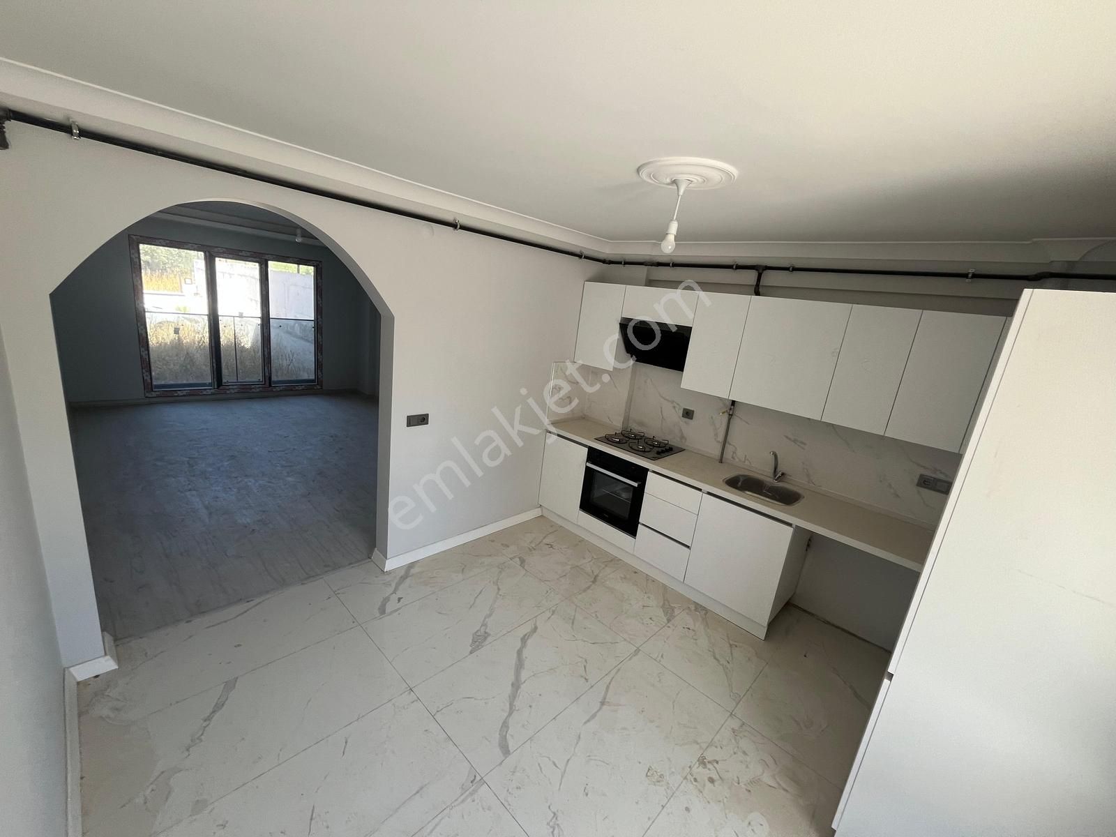 Bayırda 3+1 Kiralık Daire - Görsel 13