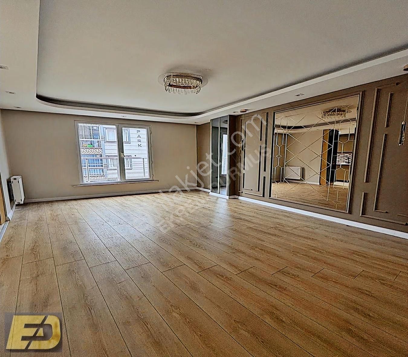 Ed Yapıdan Mehterçeşme Mahallesinde Masrafsız Arakat Daire - Görsel 3