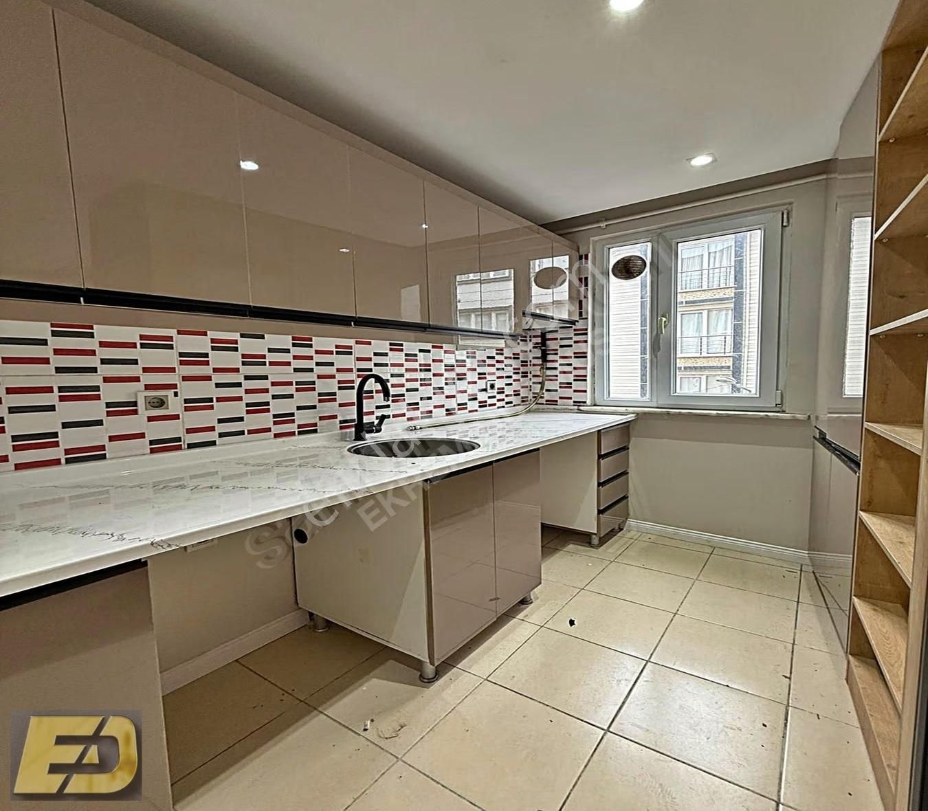 Ed Yapıdan Mehterçeşme Mahallesinde Masrafsız Arakat Daire - Görsel 22