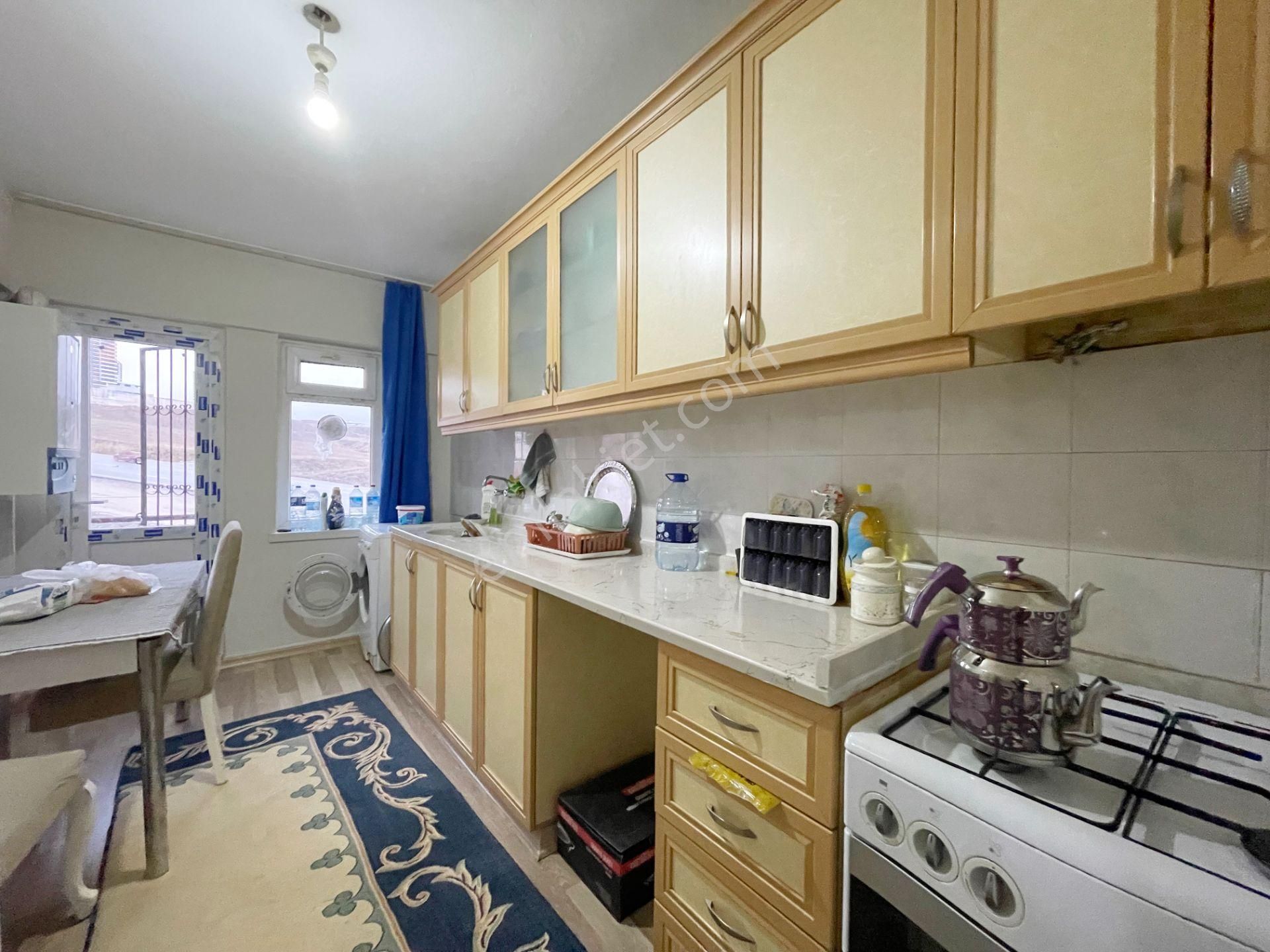 Taşcılar'dan Isı Yalıtımlı Kat Konumunda 2+1 Güney C. Fırsat Daire