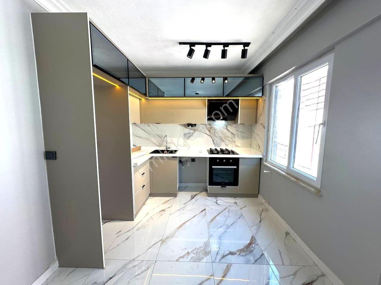 🏠blue Life Egen'den Gerçek İlan Altınkum'da İçi Full Yenilenmiş Şık Tasarımlı 2+1 Site İçinde Daire - Görsel 4