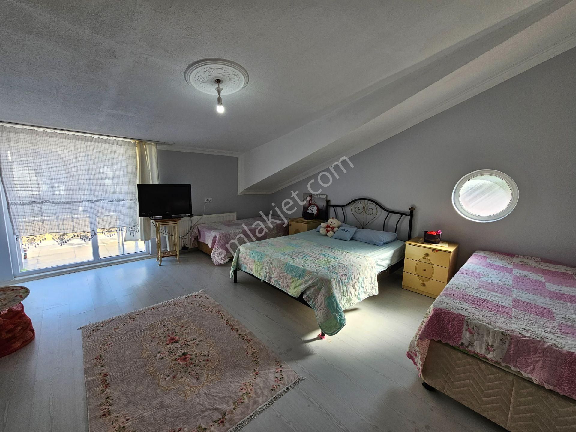 Deniz'edn Kocaali Sakarya'da 3+1 Merkezi Konumda, Denize Yürüme Mesafefsinde Satılık Villa - Görsel 33