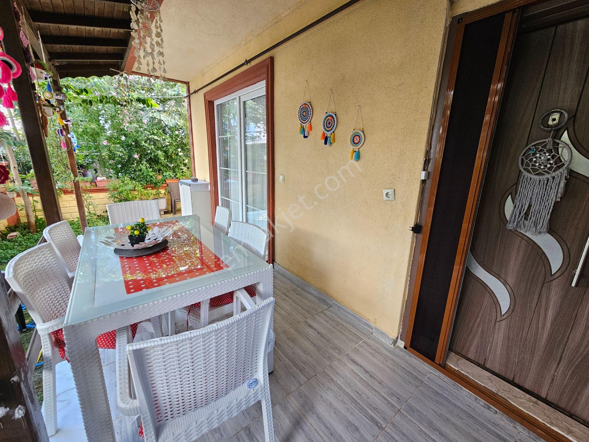 Deniz'edn Kocaali Sakarya'da 3+1 Merkezi Konumda, Denize Yürüme Mesafefsinde Satılık Villa - Görsel 5