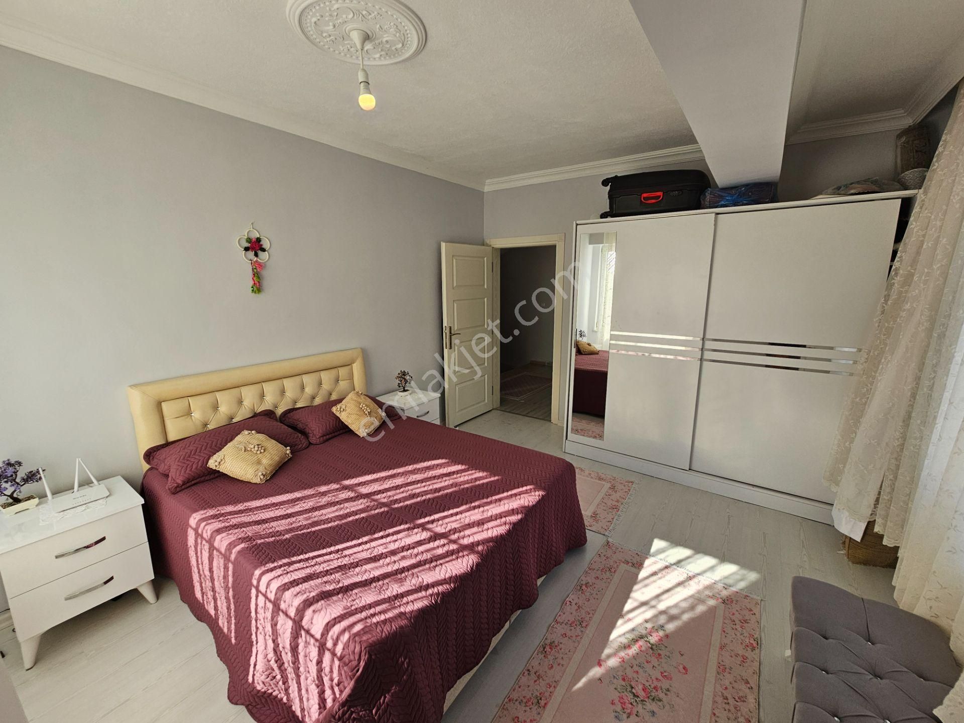 Deniz'edn Kocaali Sakarya'da 3+1 Merkezi Konumda, Denize Yürüme Mesafefsinde Satılık Villa - Görsel 19