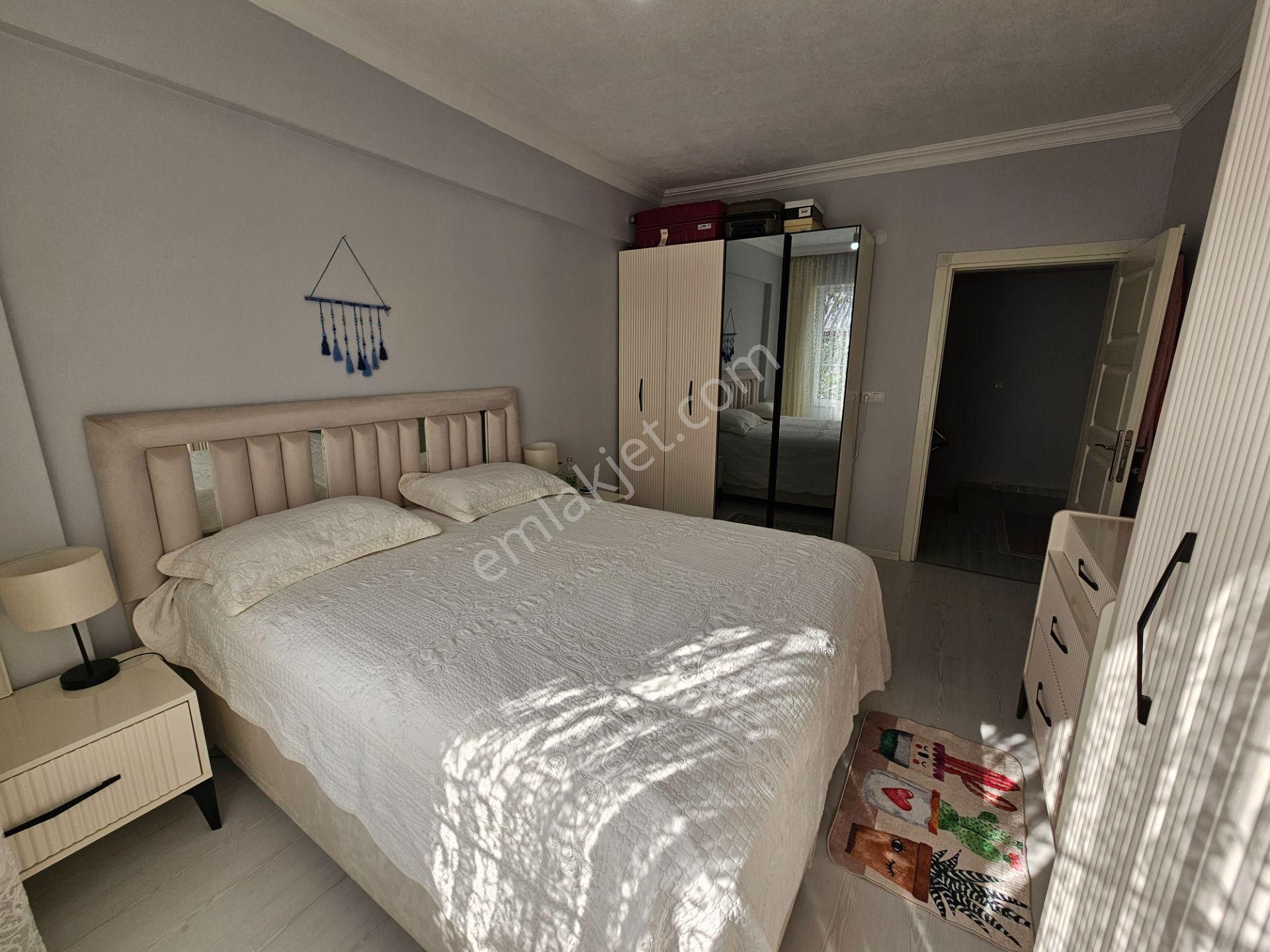 Deniz'edn Kocaali Sakarya'da 3+1 Merkezi Konumda, Denize Yürüme Mesafefsinde Satılık Villa - Görsel 24