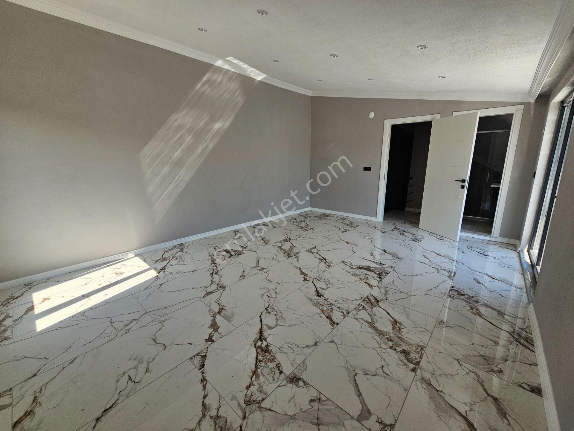 Deniz'den Kocaali Saakrya'da 4+1 Bahçeli ,yerden Isıtmalı, Denize Yakın Villa - Görsel 33