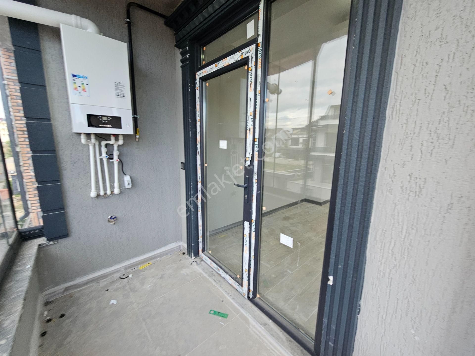 Deniz'den Kocaali Sakarya'da 4+1 Müstakil Havuzlu ,denize Yürüme Mesafesinde Kiralık Villa - Görsel 18