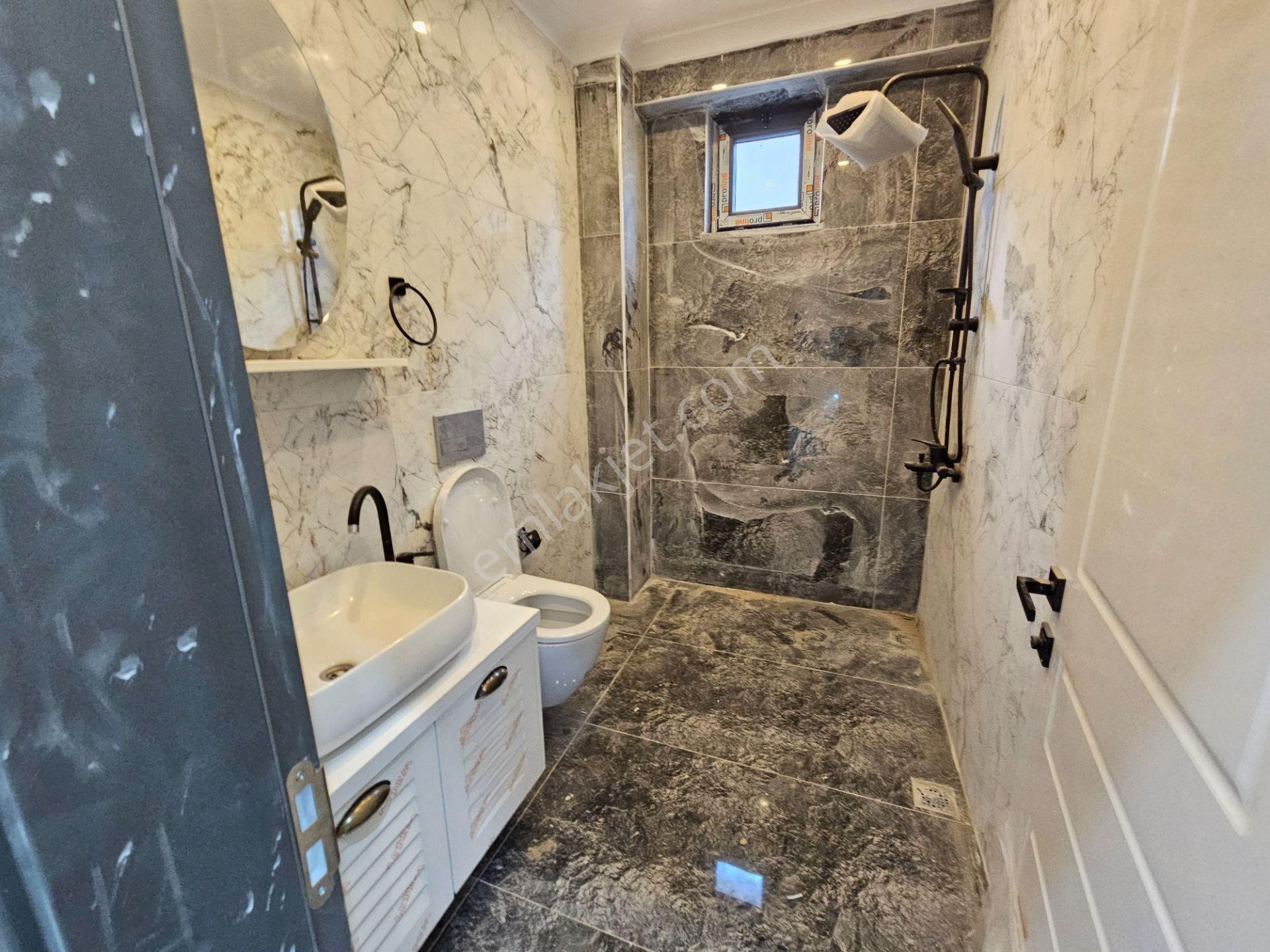 Deniz'den Kocaali Sakarya'da 4+1 Müstakil Havuzlu ,denize Yürüme Mesafesinde Kiralık Villa - Görsel 24