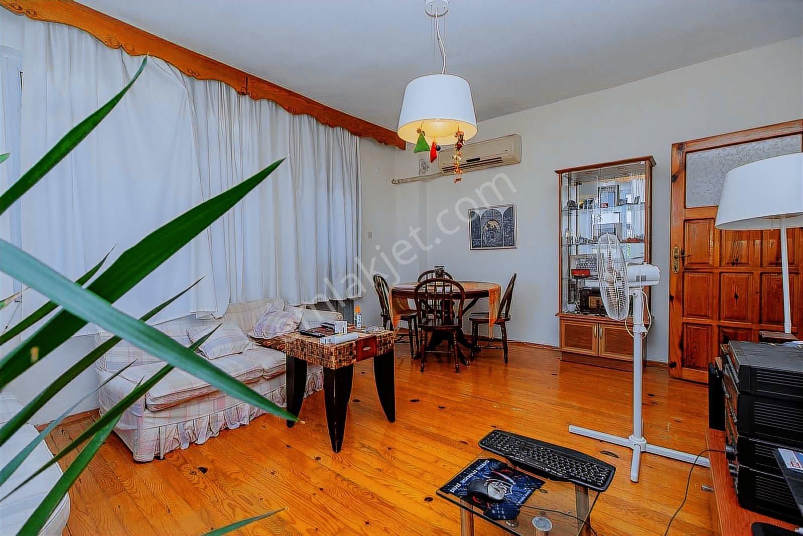 Deniz Manzaralı 3+1 Daire - Çenger'de Yatırmlık Fırsat! - Görsel 11