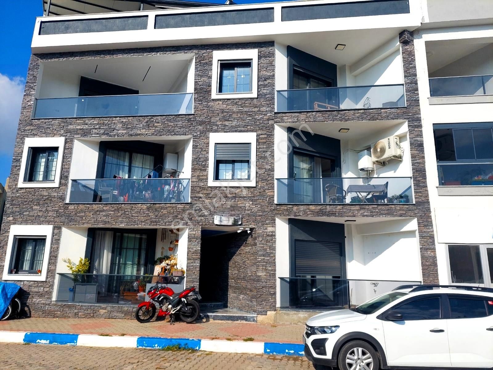 İzmir Seferihisar Ürkmez Merkez De Kiralık Daire 2+1 - Görsel 11