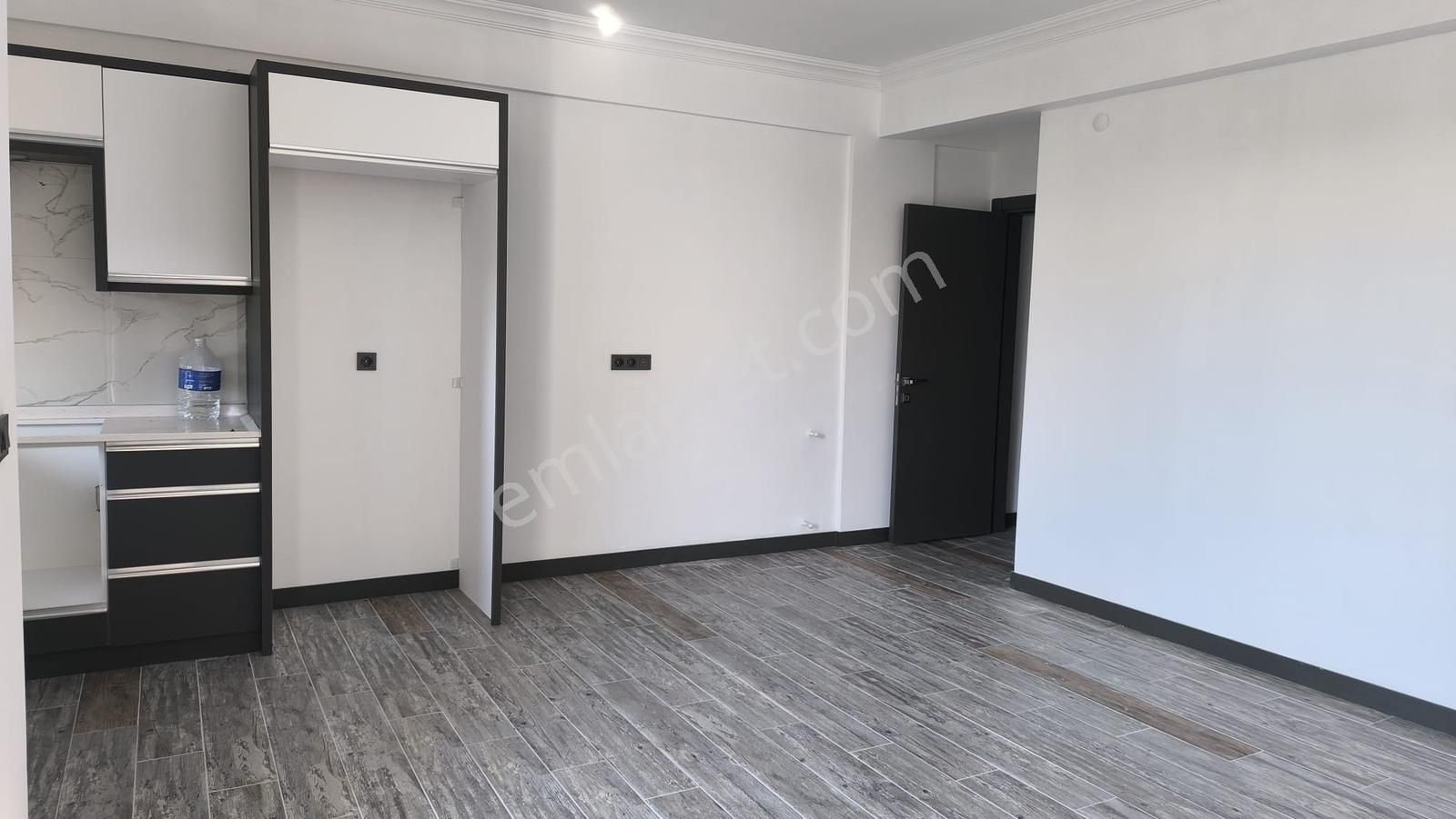 İzmir Seferihisar Ürkmez Merkez De Kiralık Daire 2+1 - Görsel 20