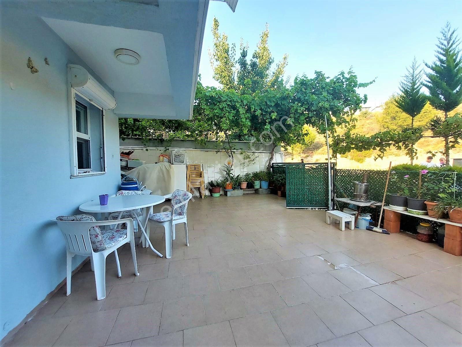 İzmi̇r Seferi̇hi̇sar Doğanbey Si̇te İçi̇nde Satılık Yazlık 3+1 - Görsel 14