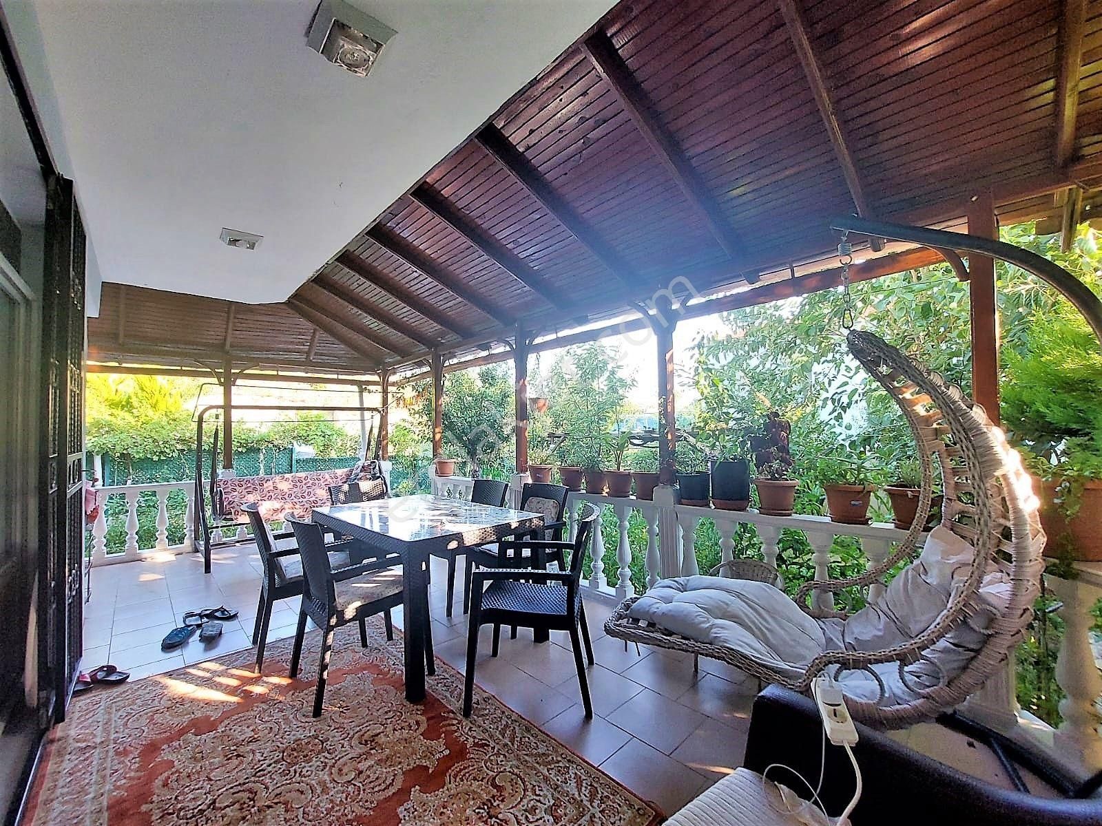 İzmi̇r Seferi̇hi̇sar Doğanbey Si̇te İçi̇nde Satılık Yazlık 3+1 - Görsel 16