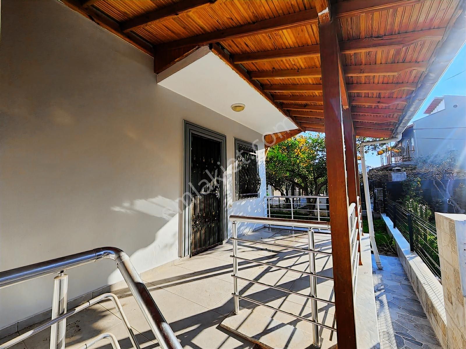 İzmi̇r Seferi̇hi̇sar Doğanbey Deni̇ze Yakın Satılık Yazlık 3+1 - Görsel 2