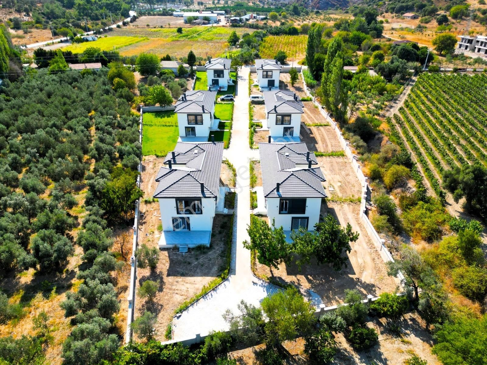 İzmi̇r Seferi̇hi̇sar Doğanbey De Satılık Müstaki̇l Yazlık 3+1 - Görsel 13