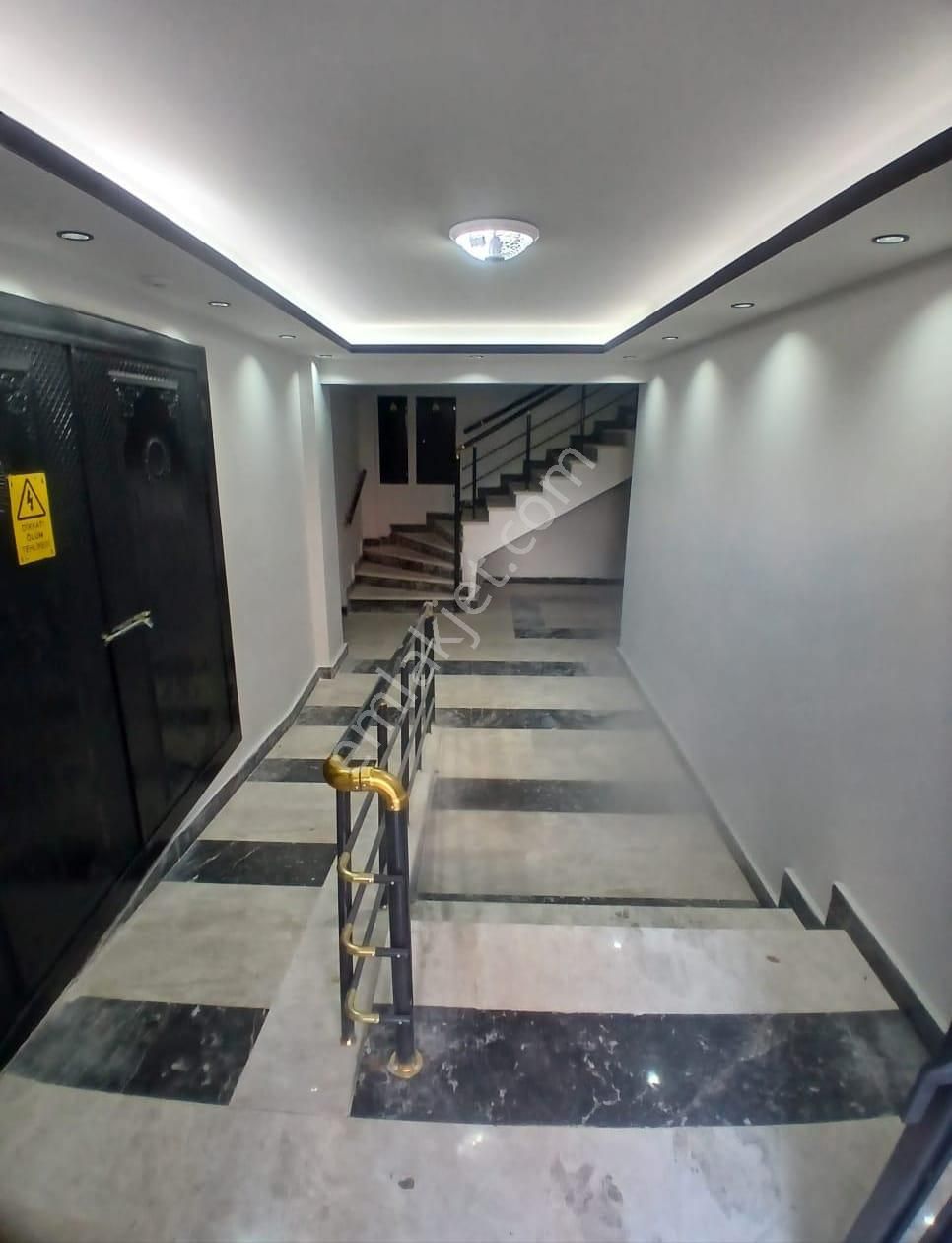 Akademi'den Yeşiltepe'de Üniversite Yakını Sıfır Satılık 1+1 - Görsel 14