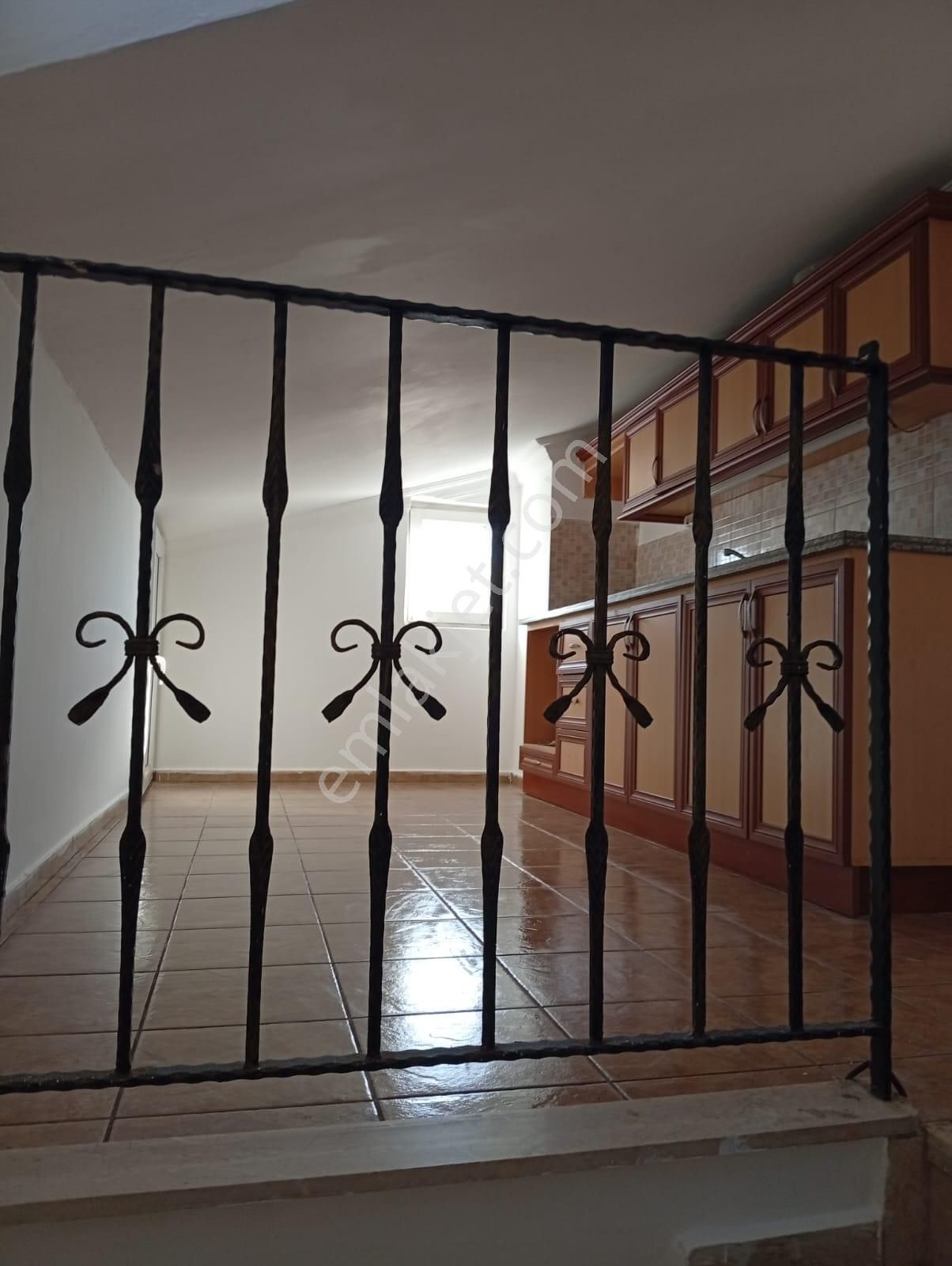 Stop’tan Foça’da Tadilatlı, Havuzlu 4+1 Dubleks Daire - Görsel 12