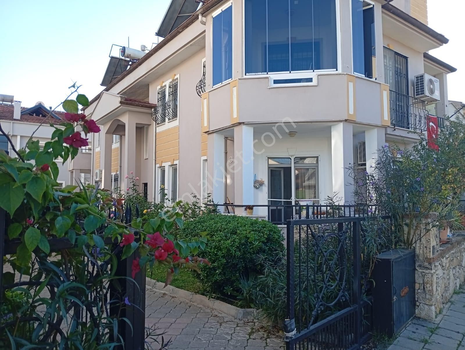 Stop’tan Foça’da Tadilatlı, Havuzlu 4+1 Dubleks Daire - Görsel 3