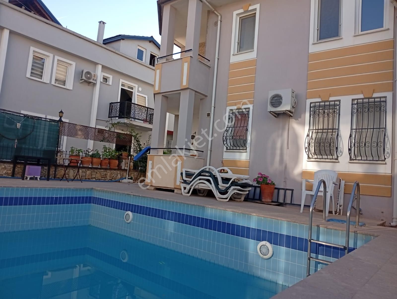 Stop’tan Foça’da Tadilatlı, Havuzlu 4+1 Dubleks Daire - Görsel 4