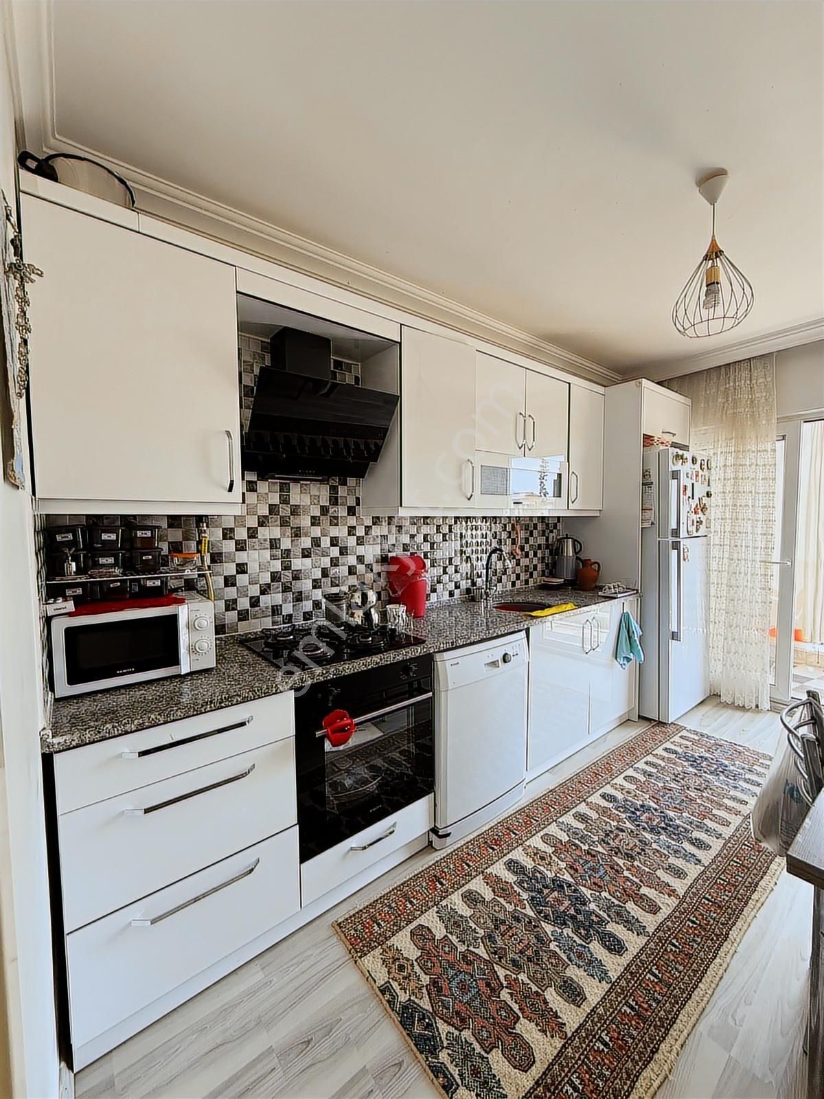 Turgutlu Turgutlar Mh. 2+1 Kullanışlı Satılık Daire
