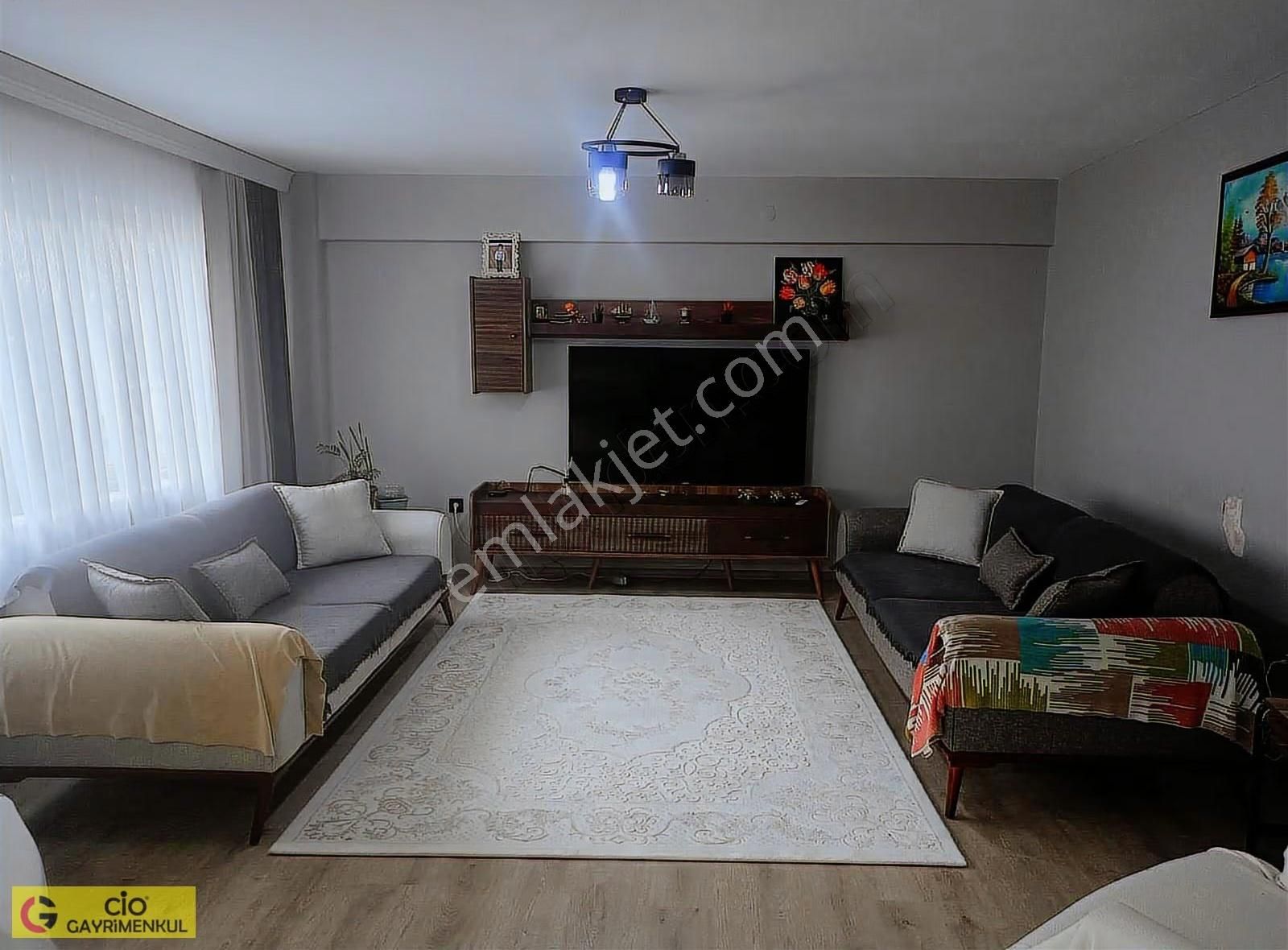 Cio Gayrimenkul'den Karaağaç Mah 140 M2 3+1 Satılık Arakat Daire