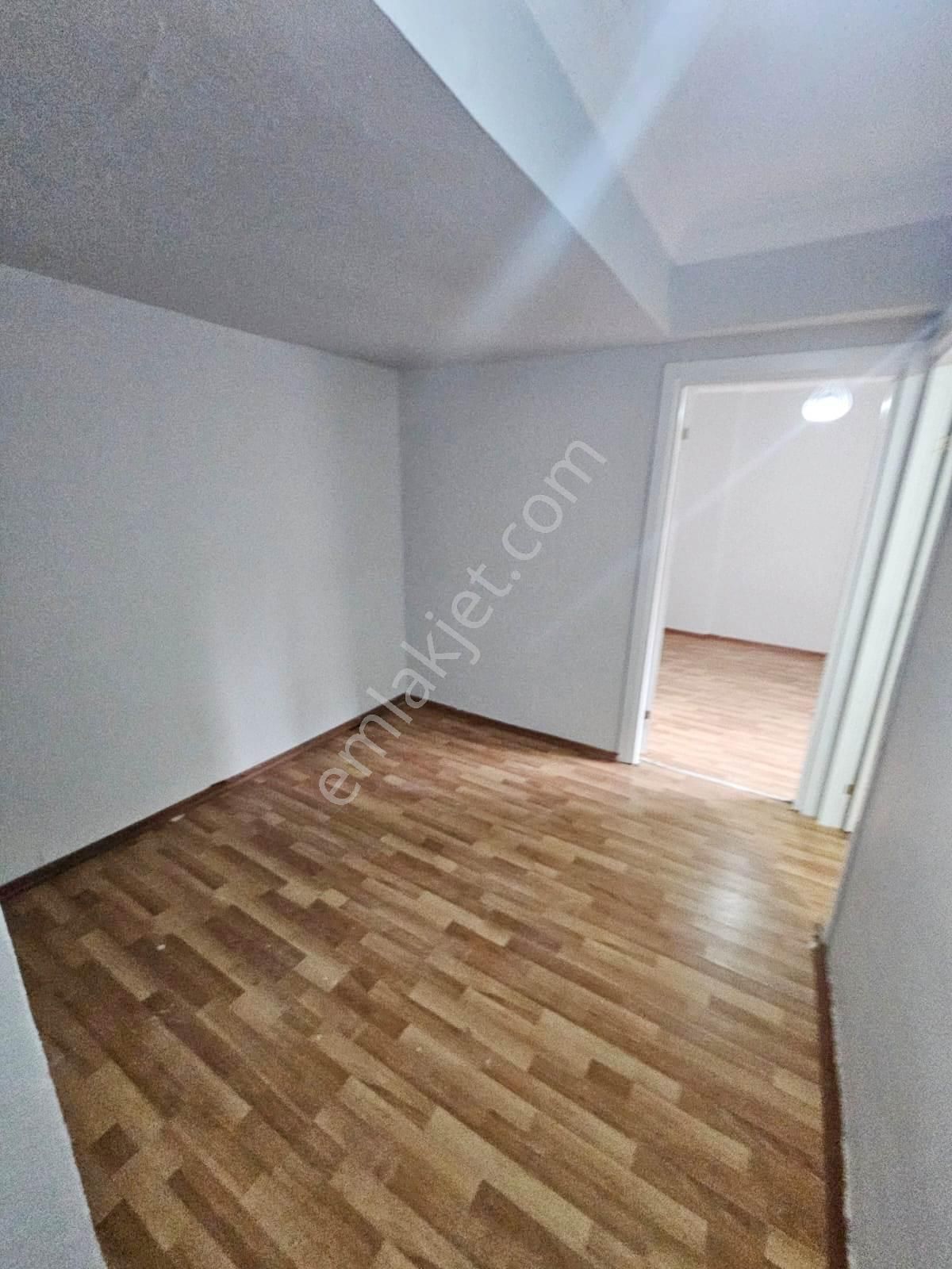 Fatih Emlaktan Çakmak Durağı Yakını Satılık 1+1 Krediye Uygun Bahçe Katı - Görsel 9