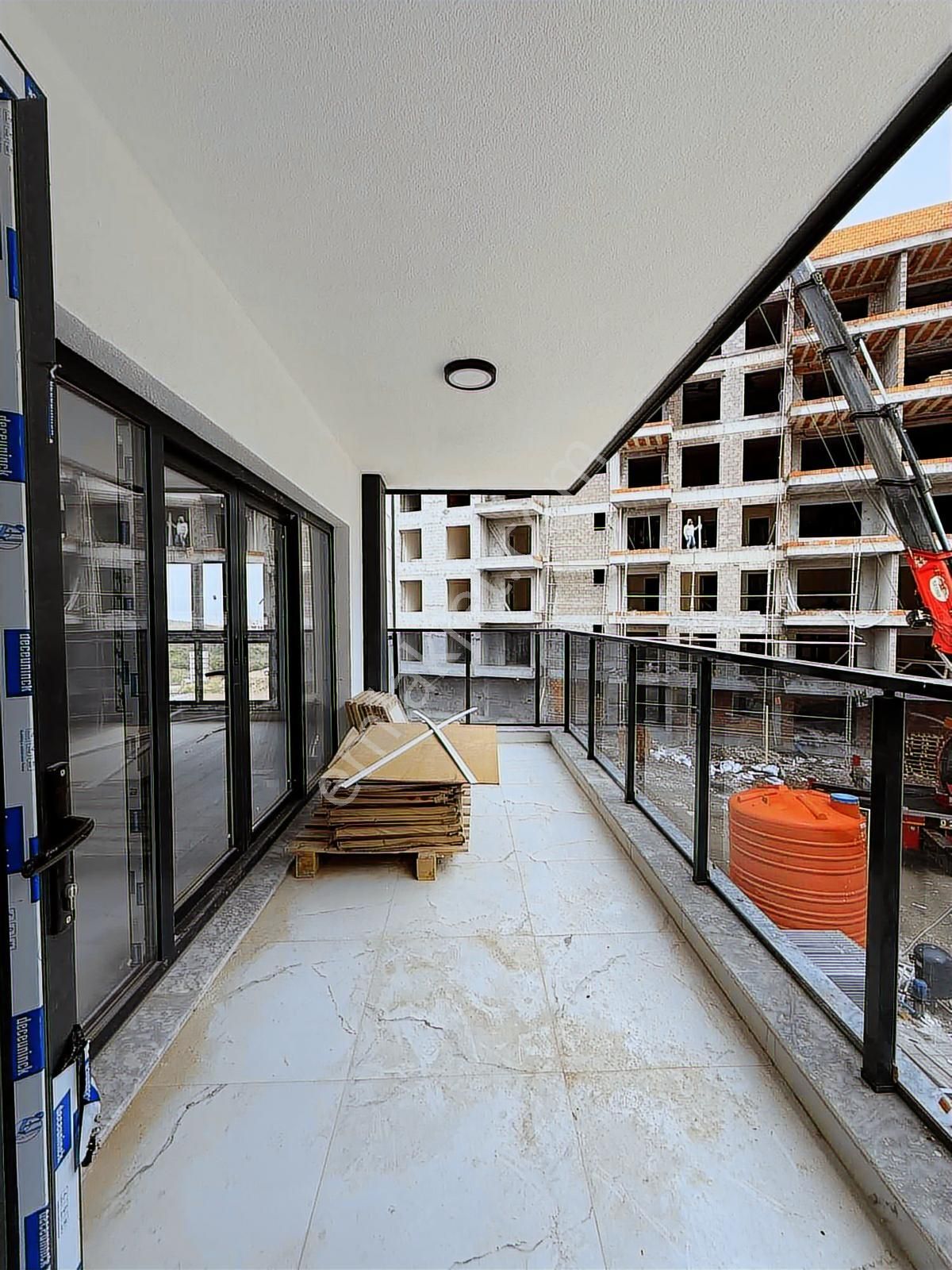 Nova'dan Pavilion Garden Sitesinde 3+1 Havuz Cepheli Daire - Görsel 3