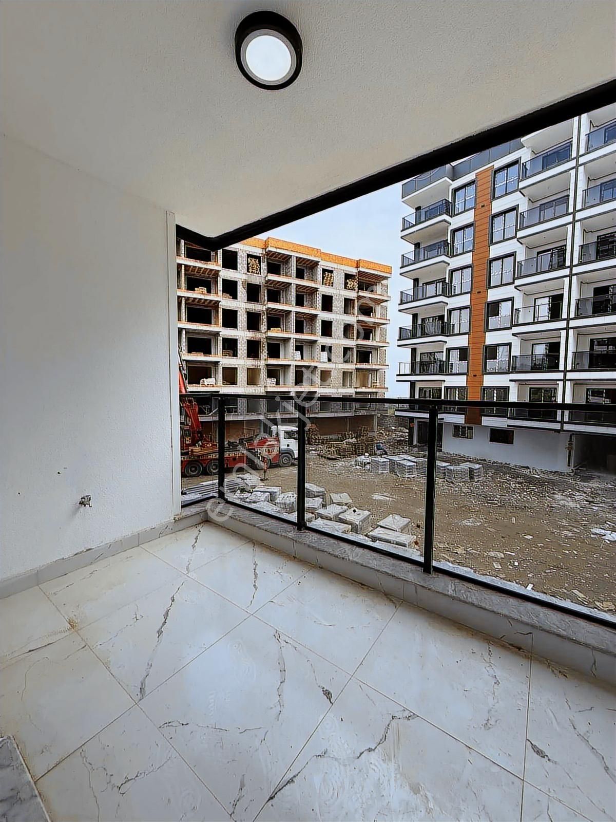 Nova'dan Pavilion Garden Sitesinde 3+1 Havuz Cepheli Daire - Görsel 2