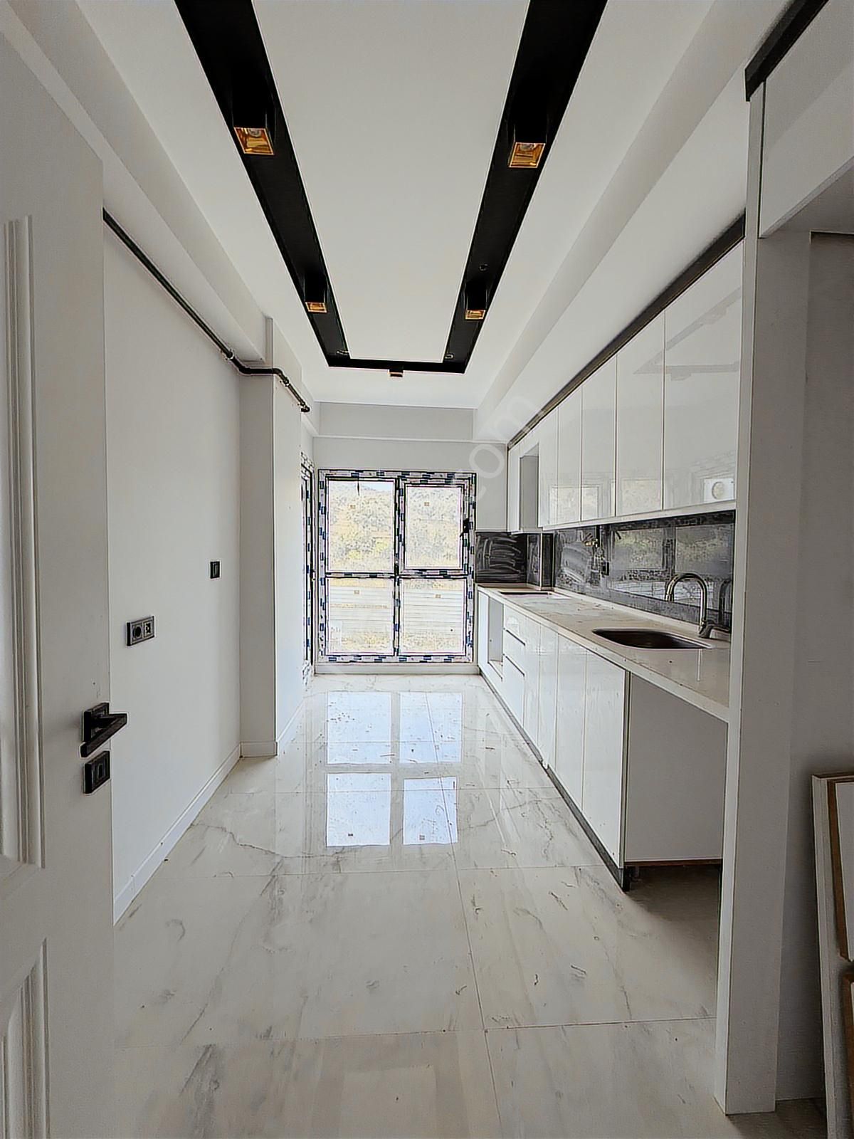 Nova'dan Pavilion Garden Sitesinde 2+1 Ebeveyn Banyolu Daire - Görsel 2